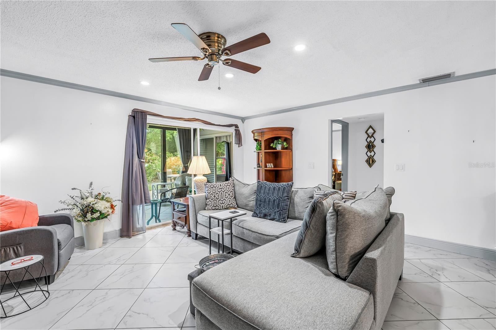 415 SPRING LAKES BLVD #415 D