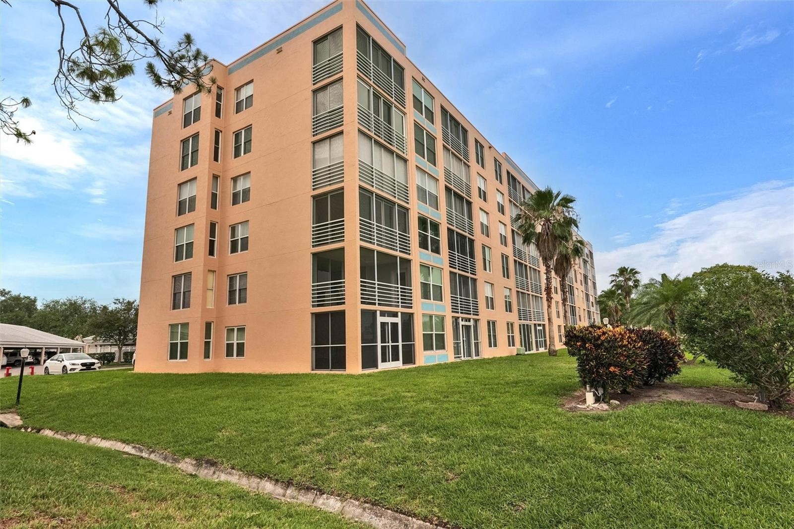 4570 PINEBROOK CIRCLE CIR #404