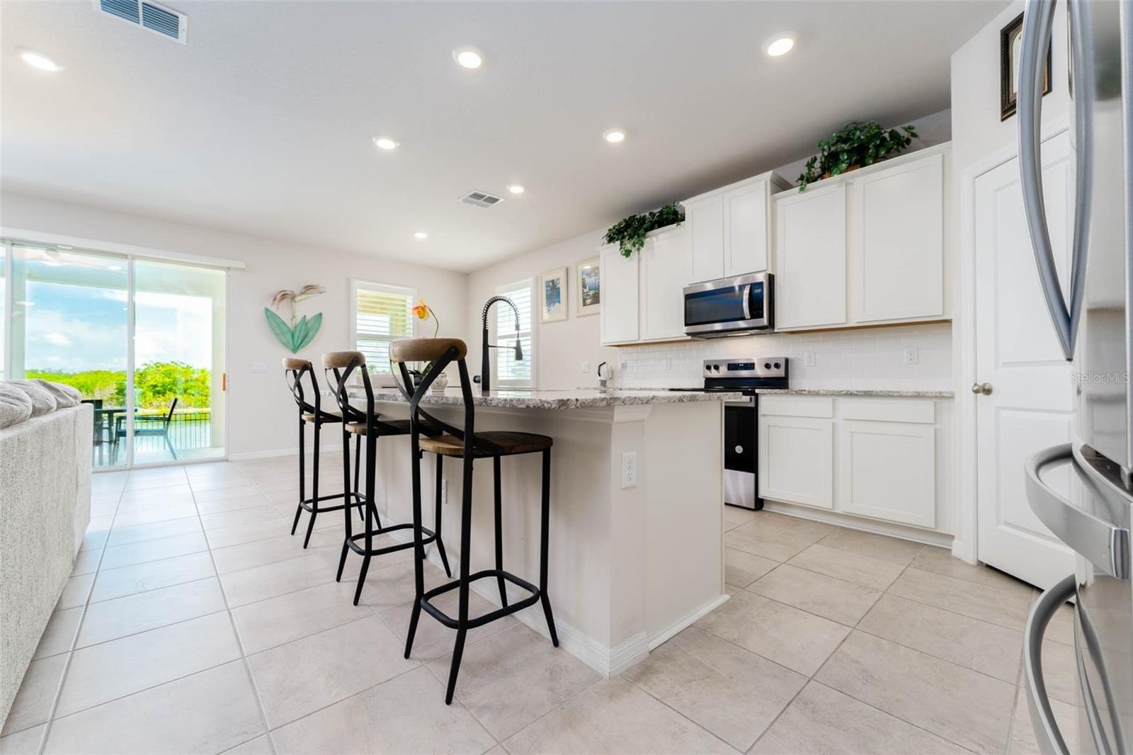 3719 LIVELY CORAL PL
