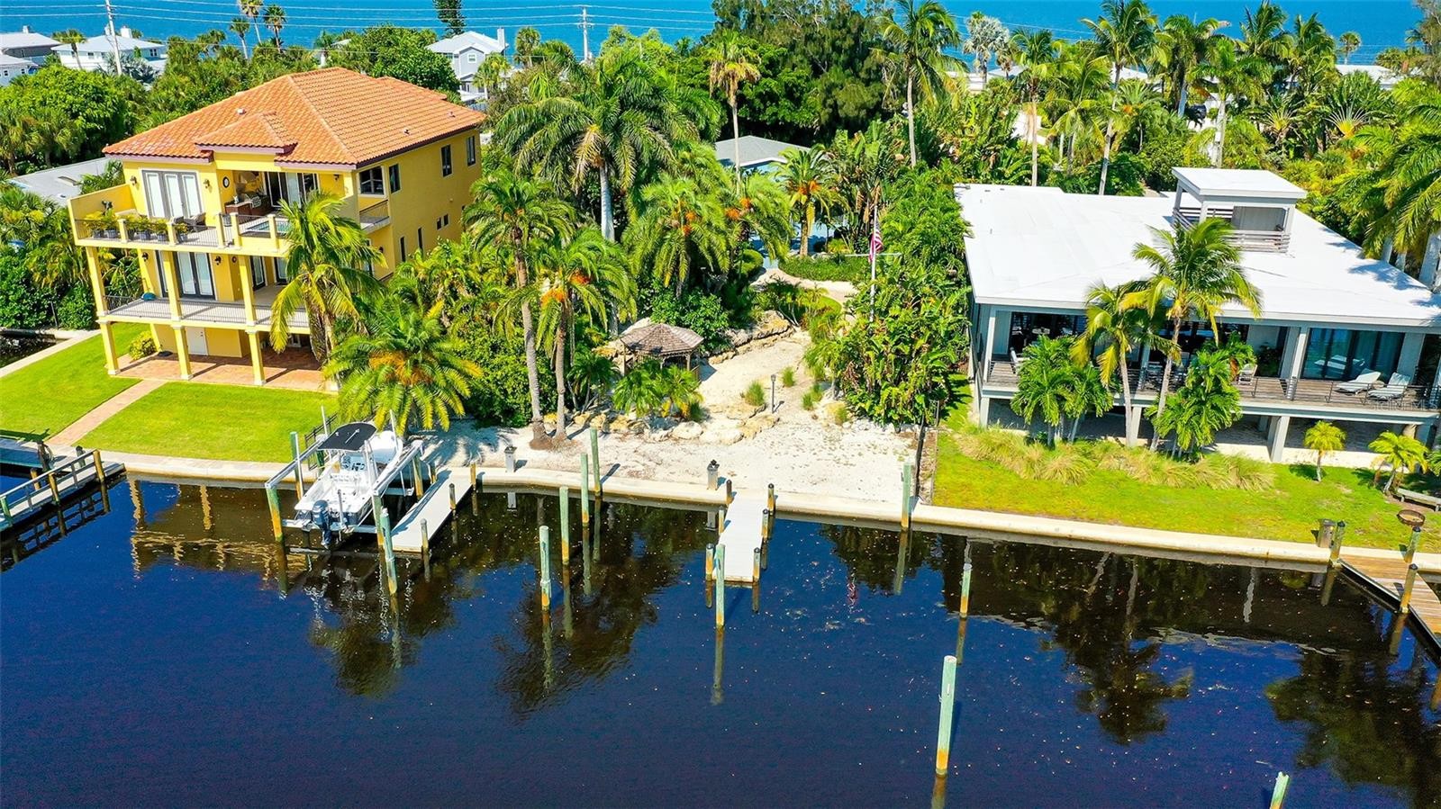 418 CASEY KEY RD