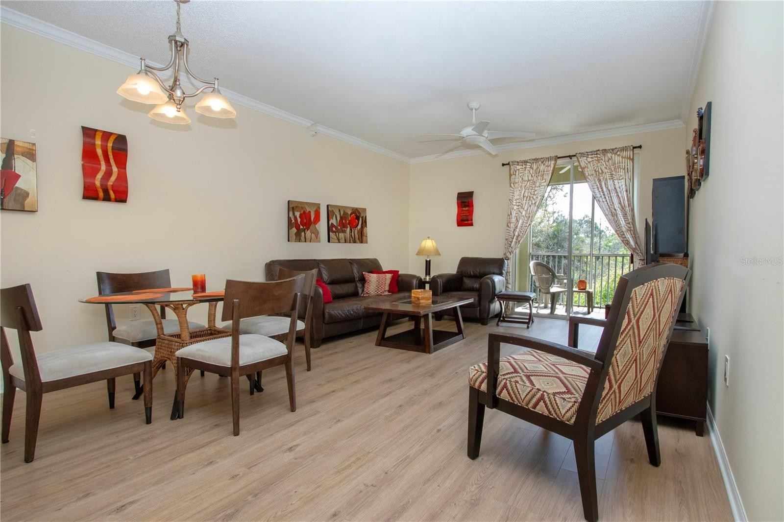 5711 BENTGRASS DR #19-202