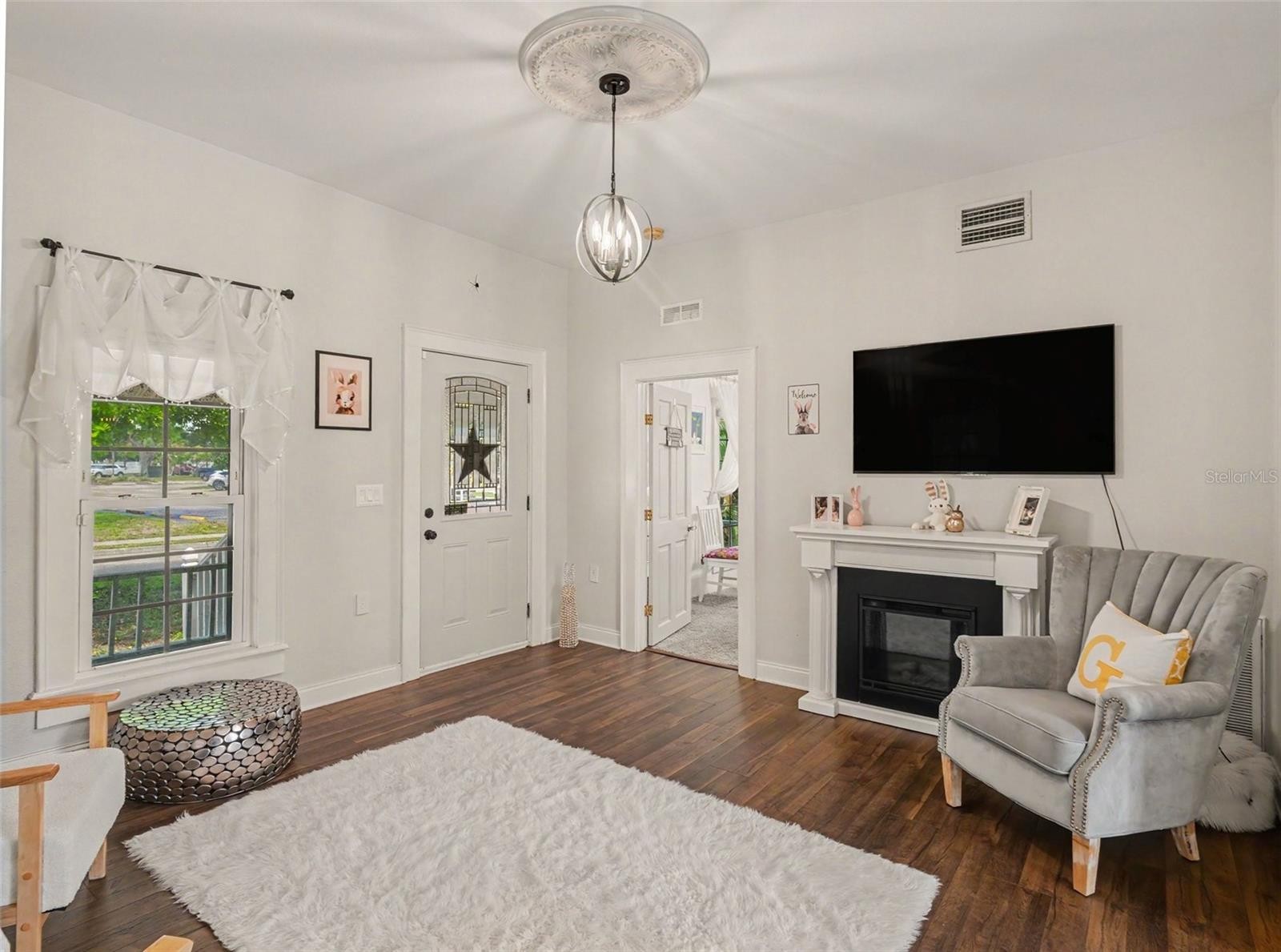502 7TH AVE W