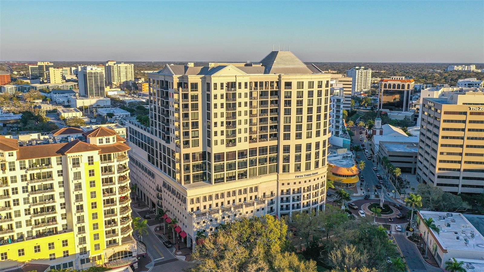 50 CENTRAL AVE #11A