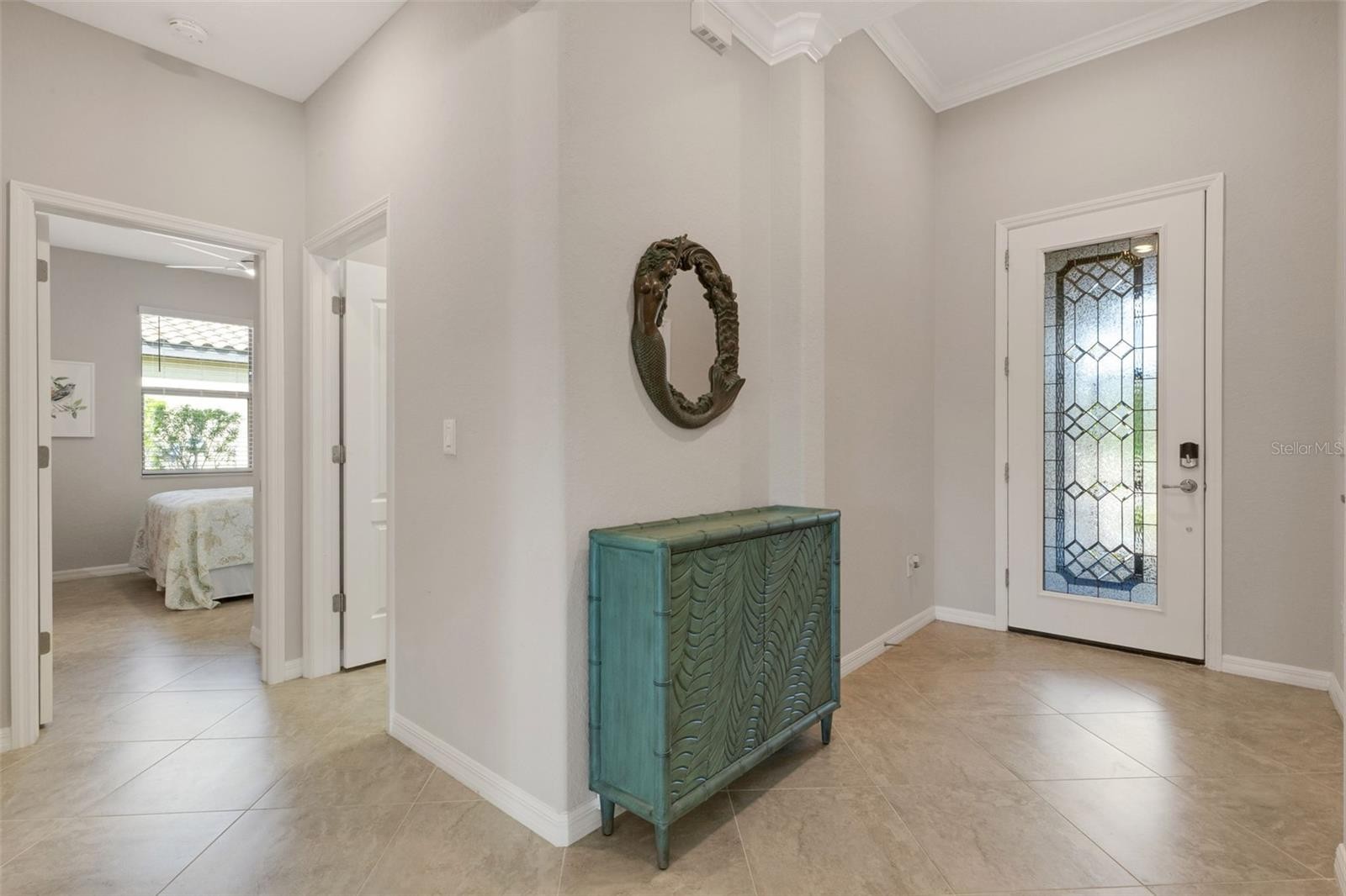 20573 TRATTORIA LOOP