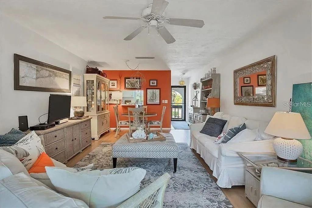 1650 STICKNEY POINT RD #50-202