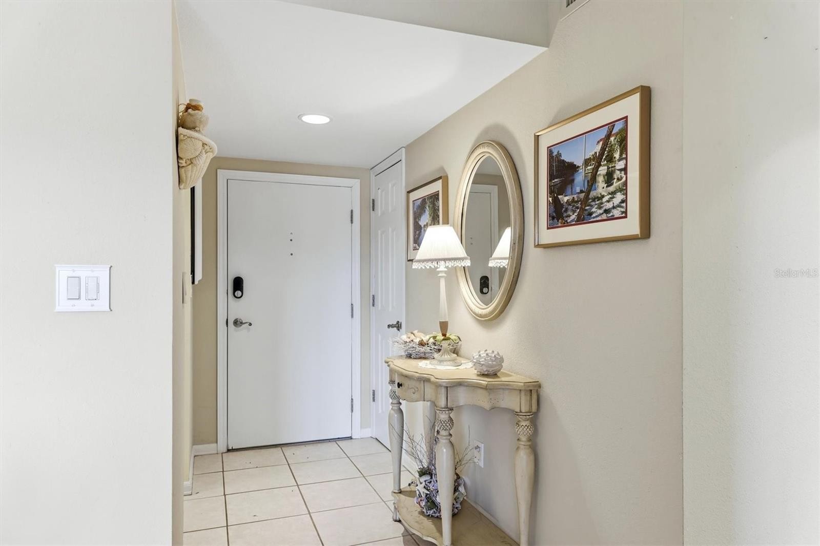 1215 S PORTOFINO DR #406