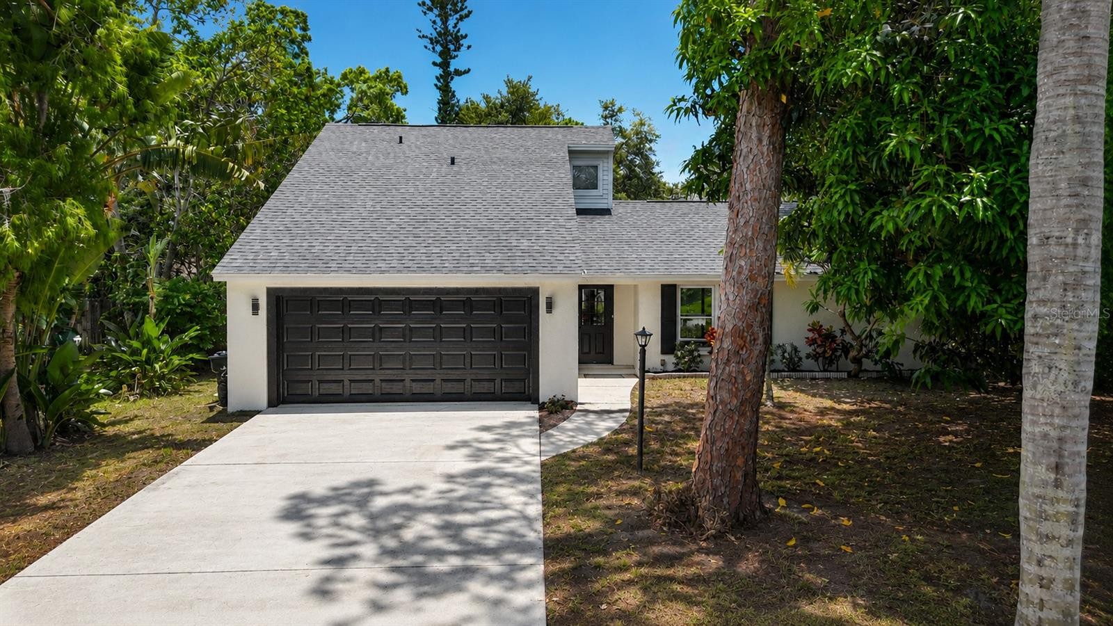 4256 KING RICHARD LN