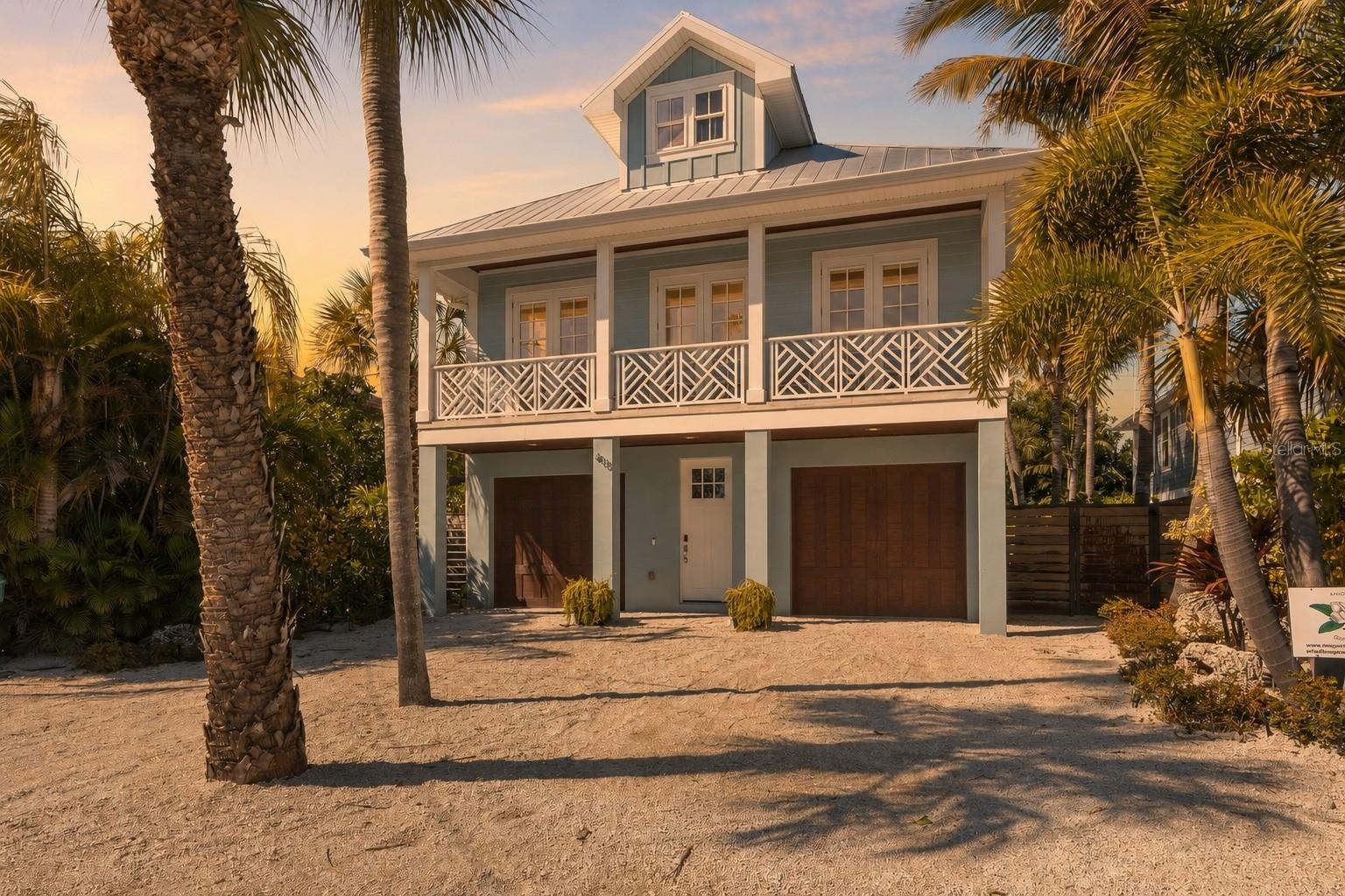 418 MAGNOLIA AVE