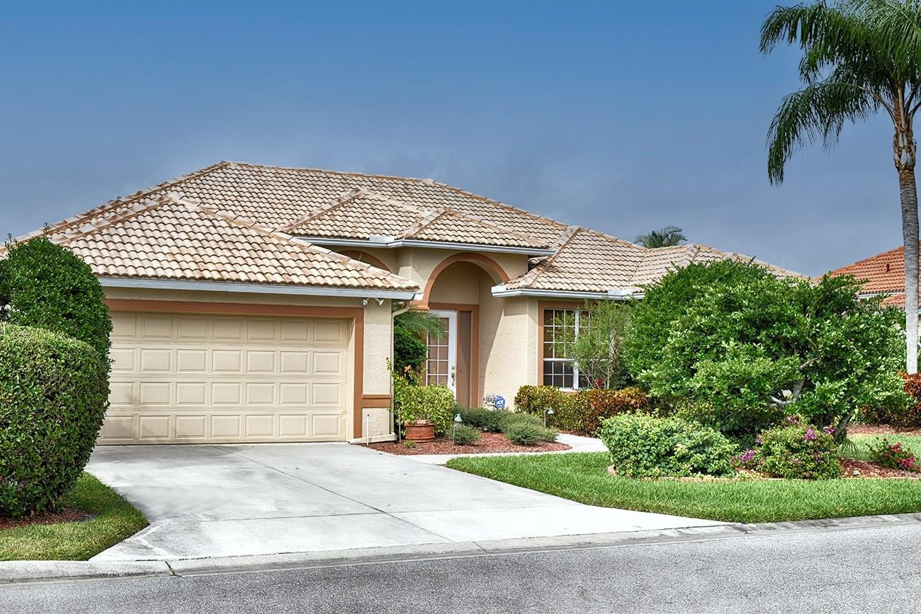 5113 FAR OAK CIR