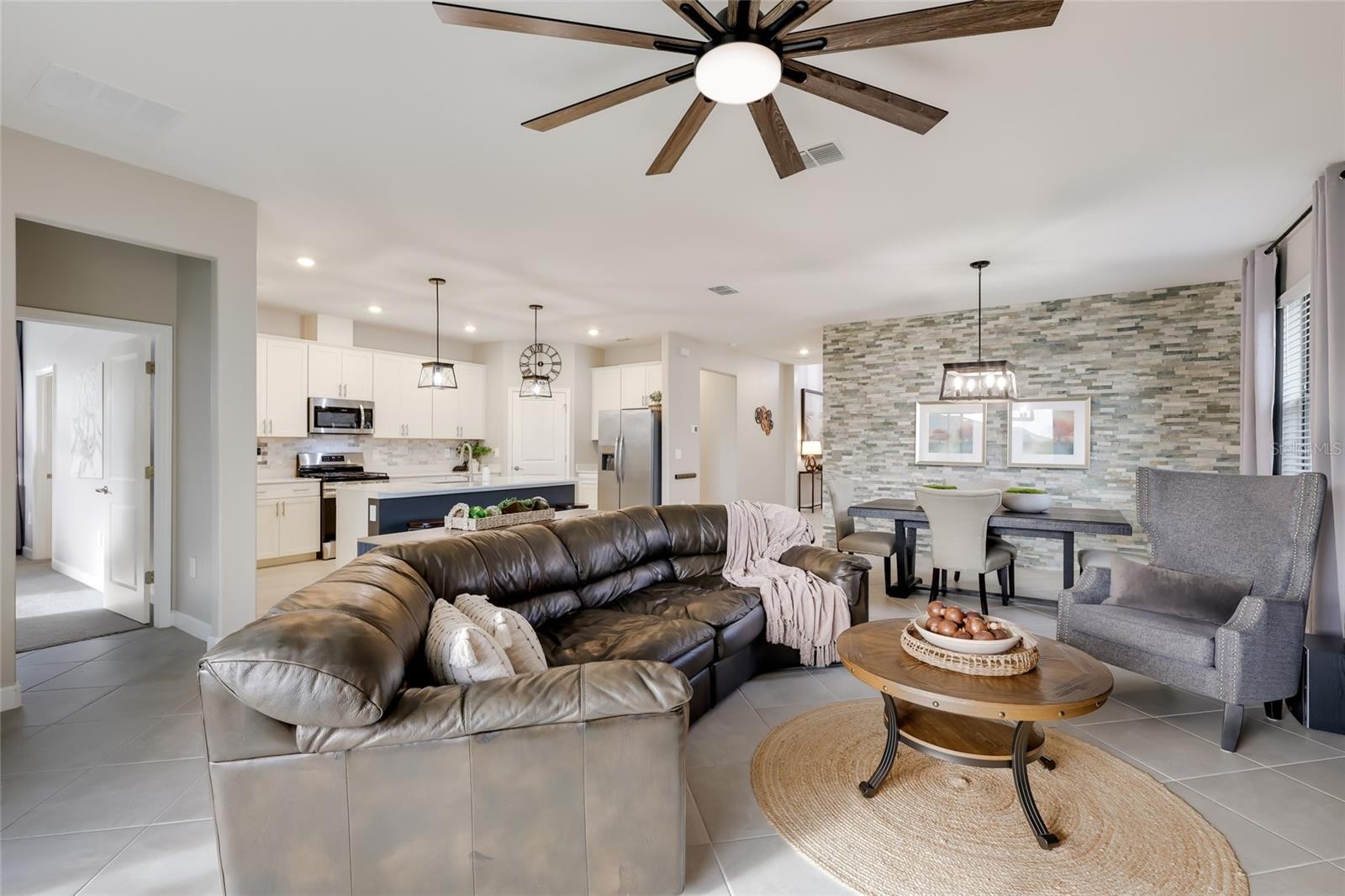 15041 SERENE SHORES LOOP