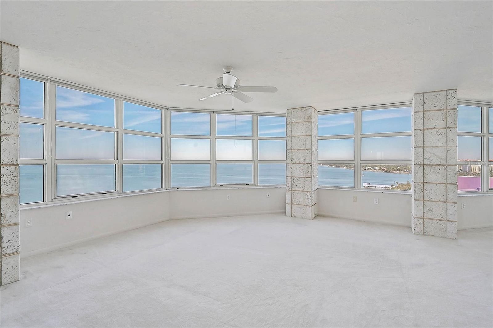 988 BLVD OF THE ARTS #1517