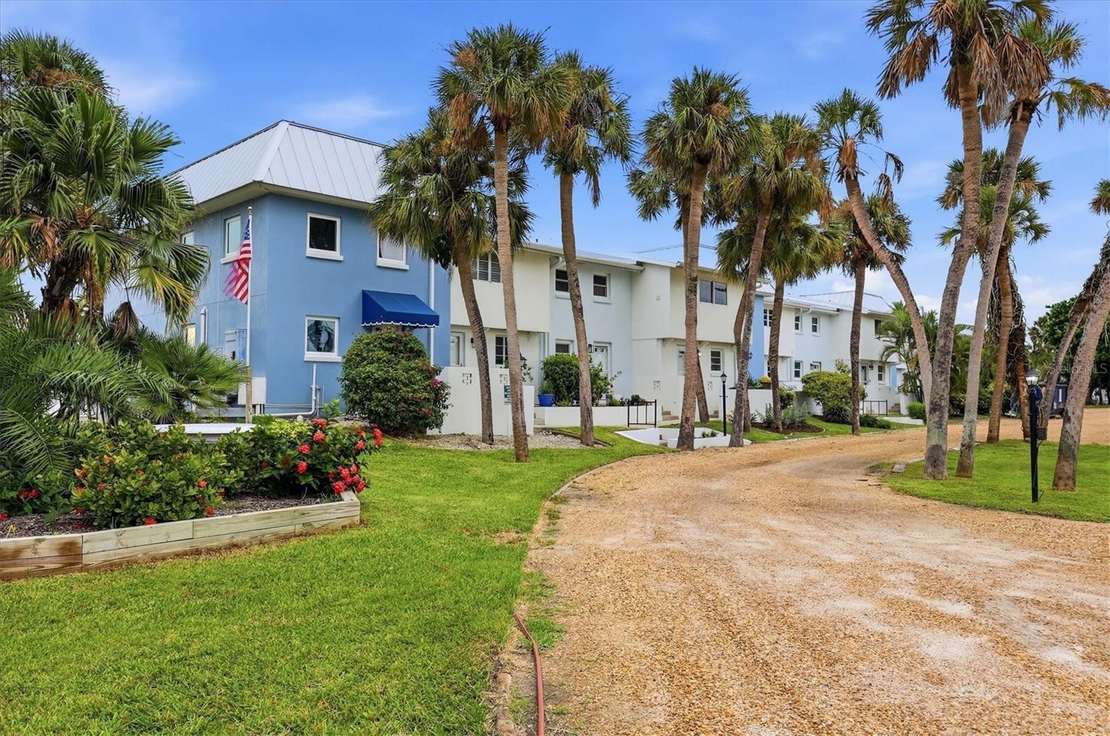 4532 OCEAN BLVD #209