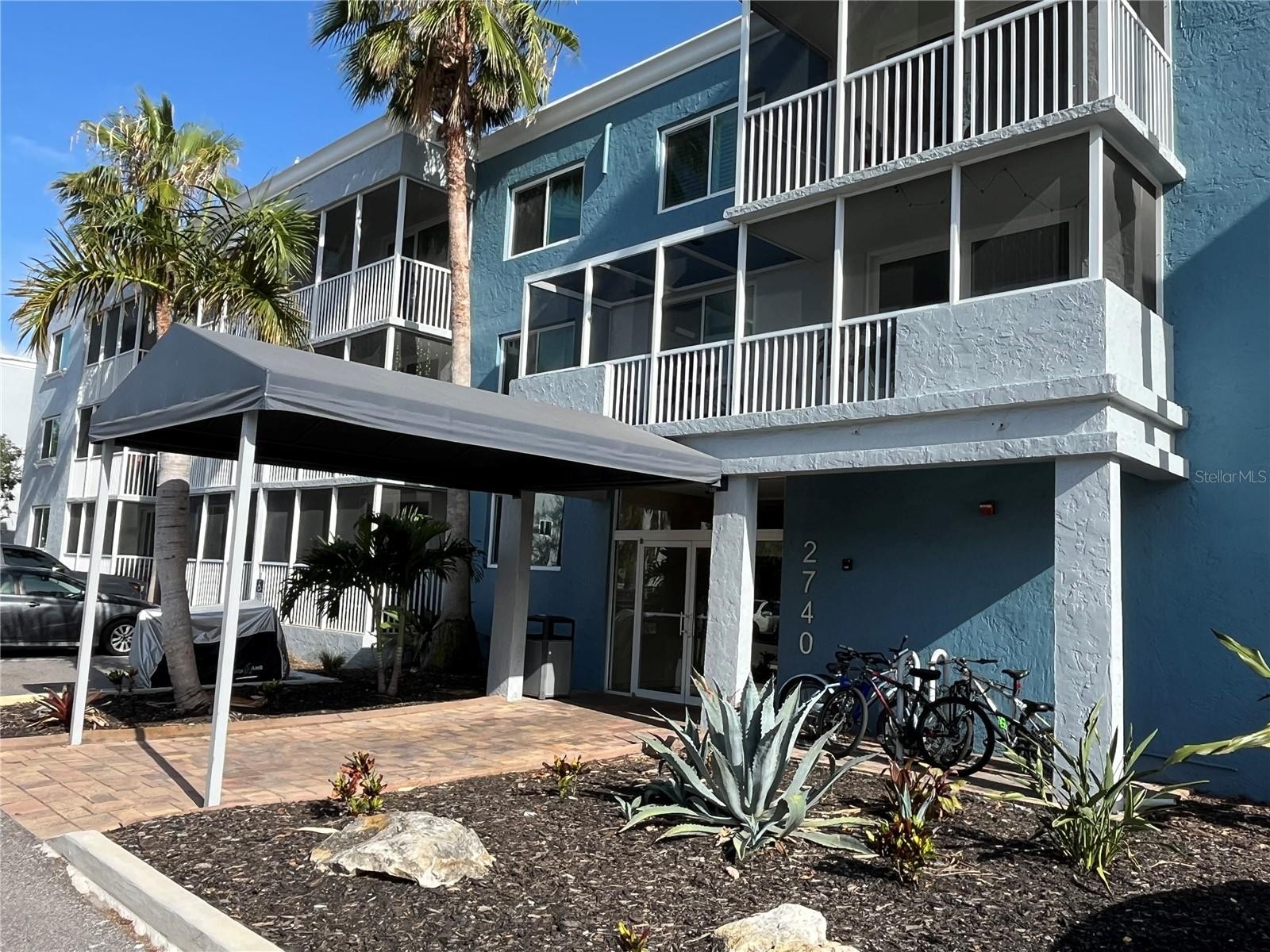 2740 COCONUT BAY LN LN #3310 (3J)