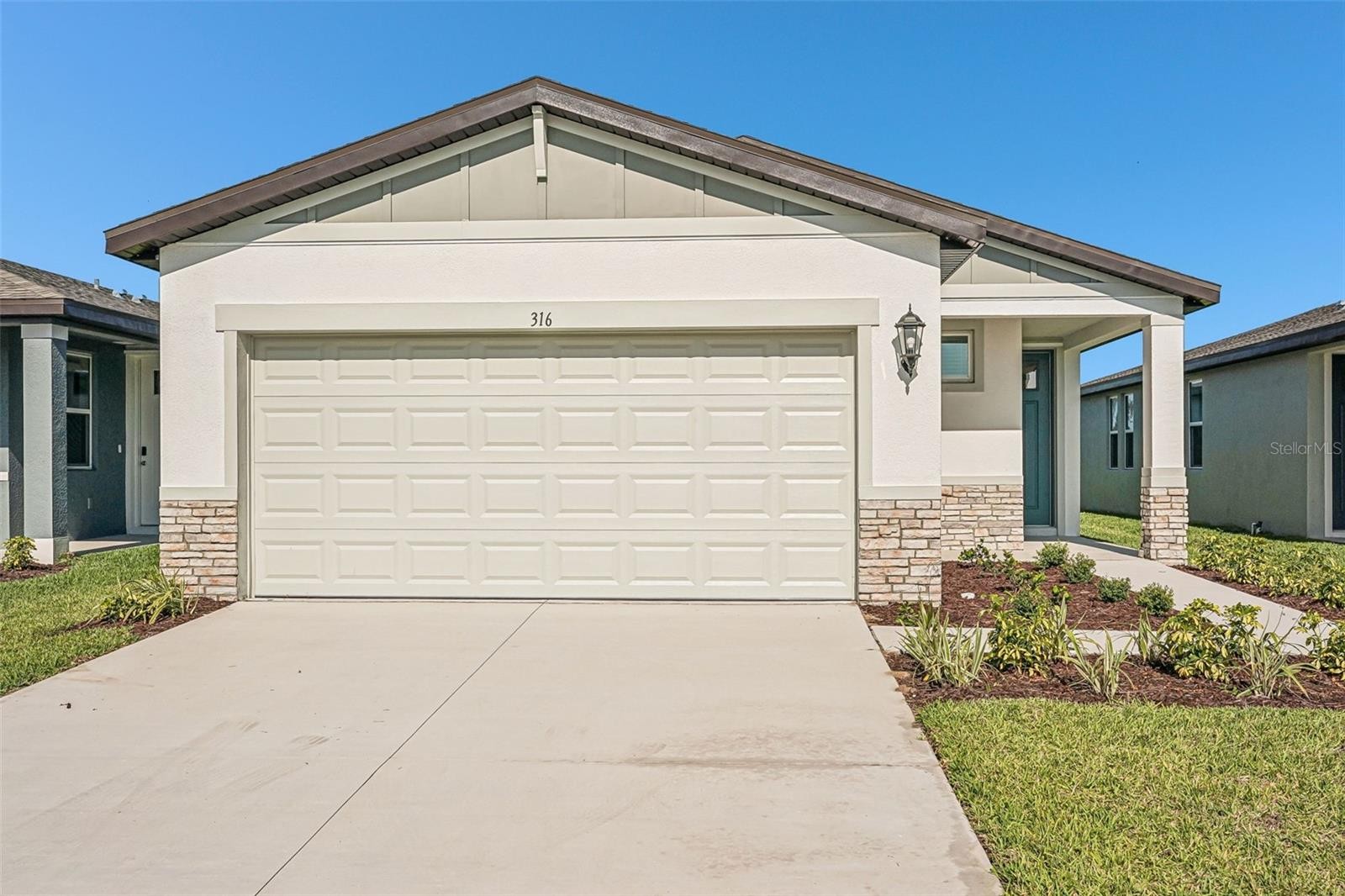 316 LAZY SHORE DR