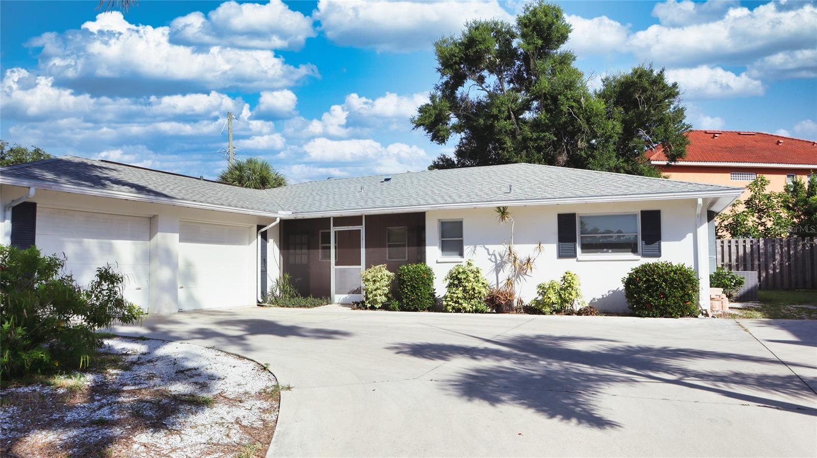 2118 MICHELE DR