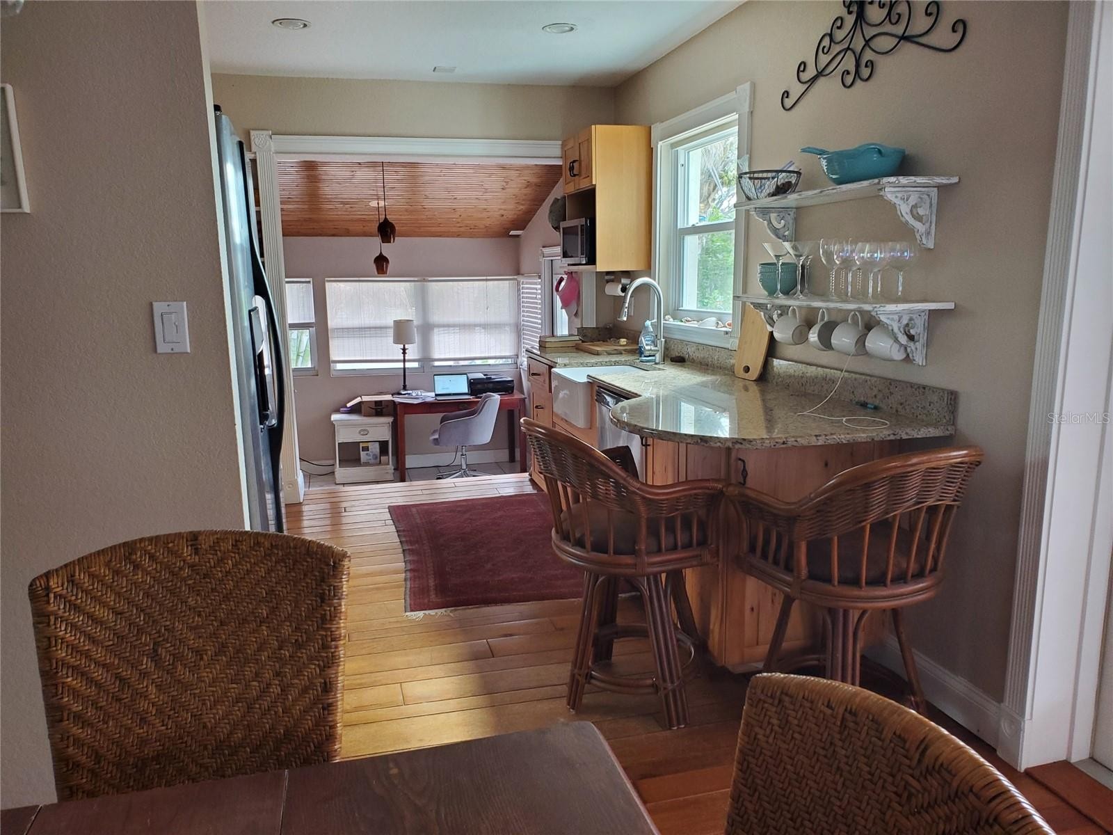 227 LYCHEE RD