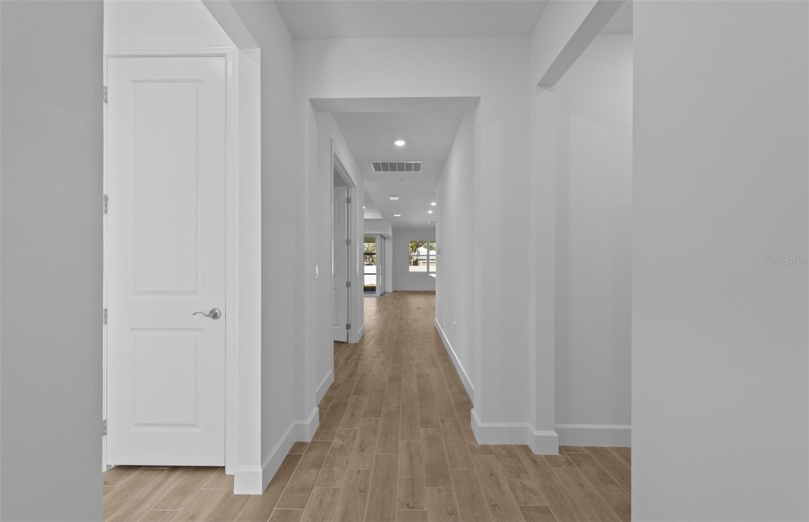 6962 MINNEOLA CT