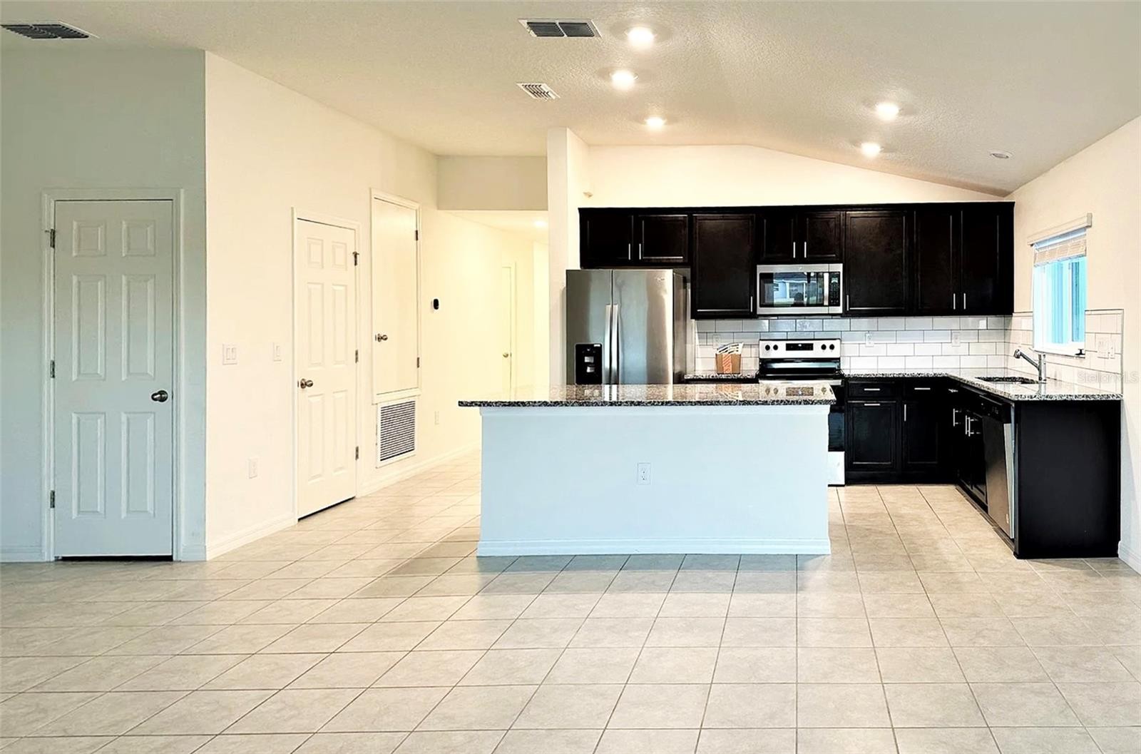 3540 74TH AVENUE CIR E