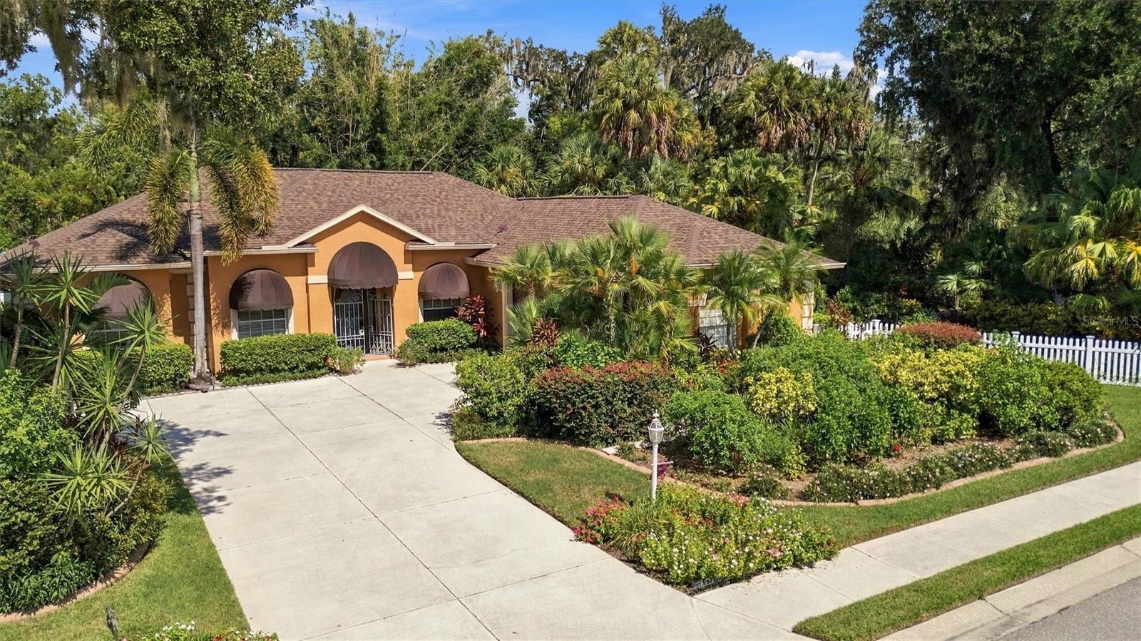 3310 RIVER WOODS DR