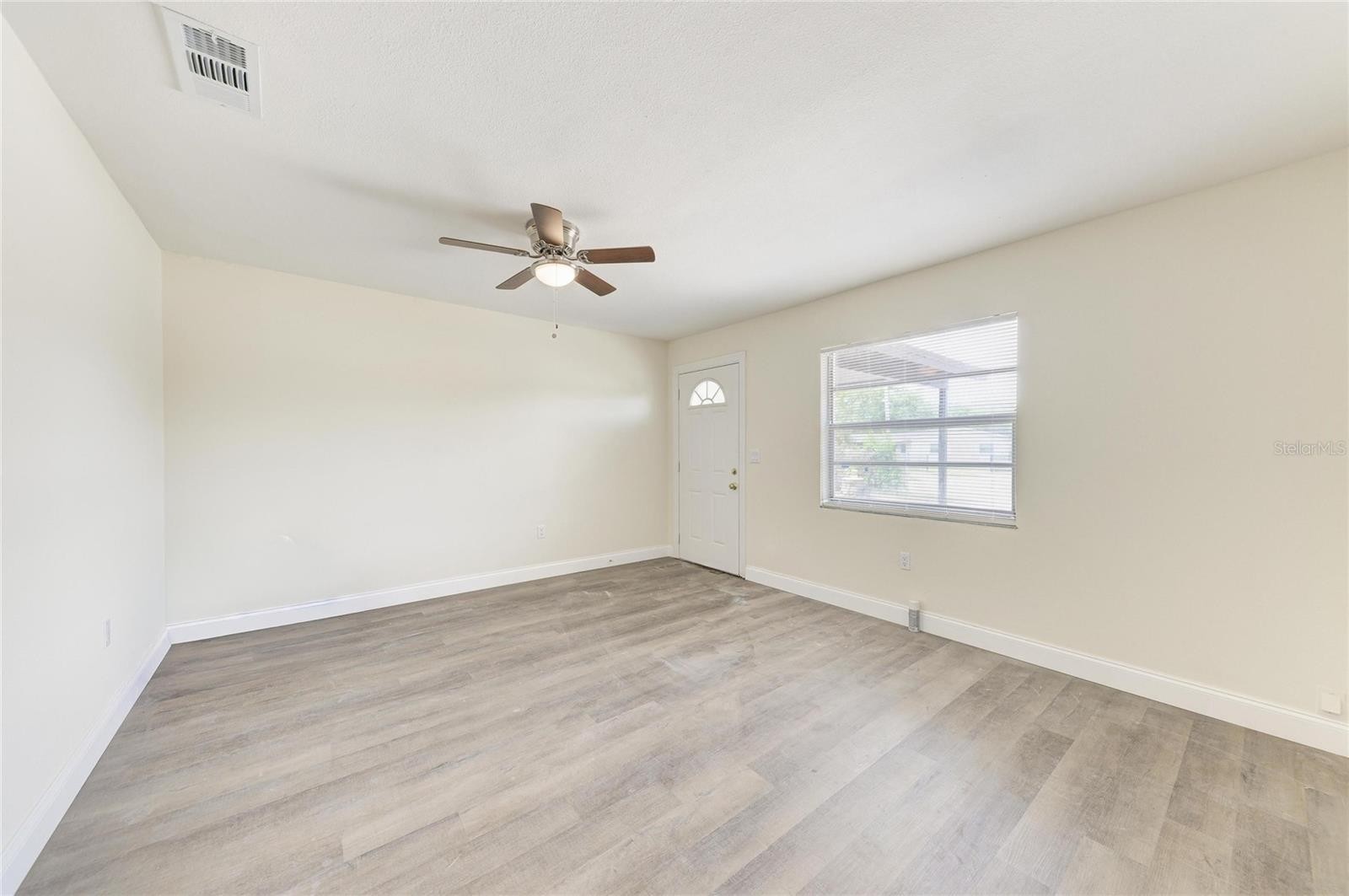 3012 CLAY CIR