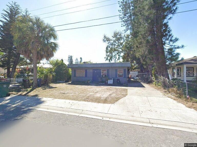 309 12TH ST W