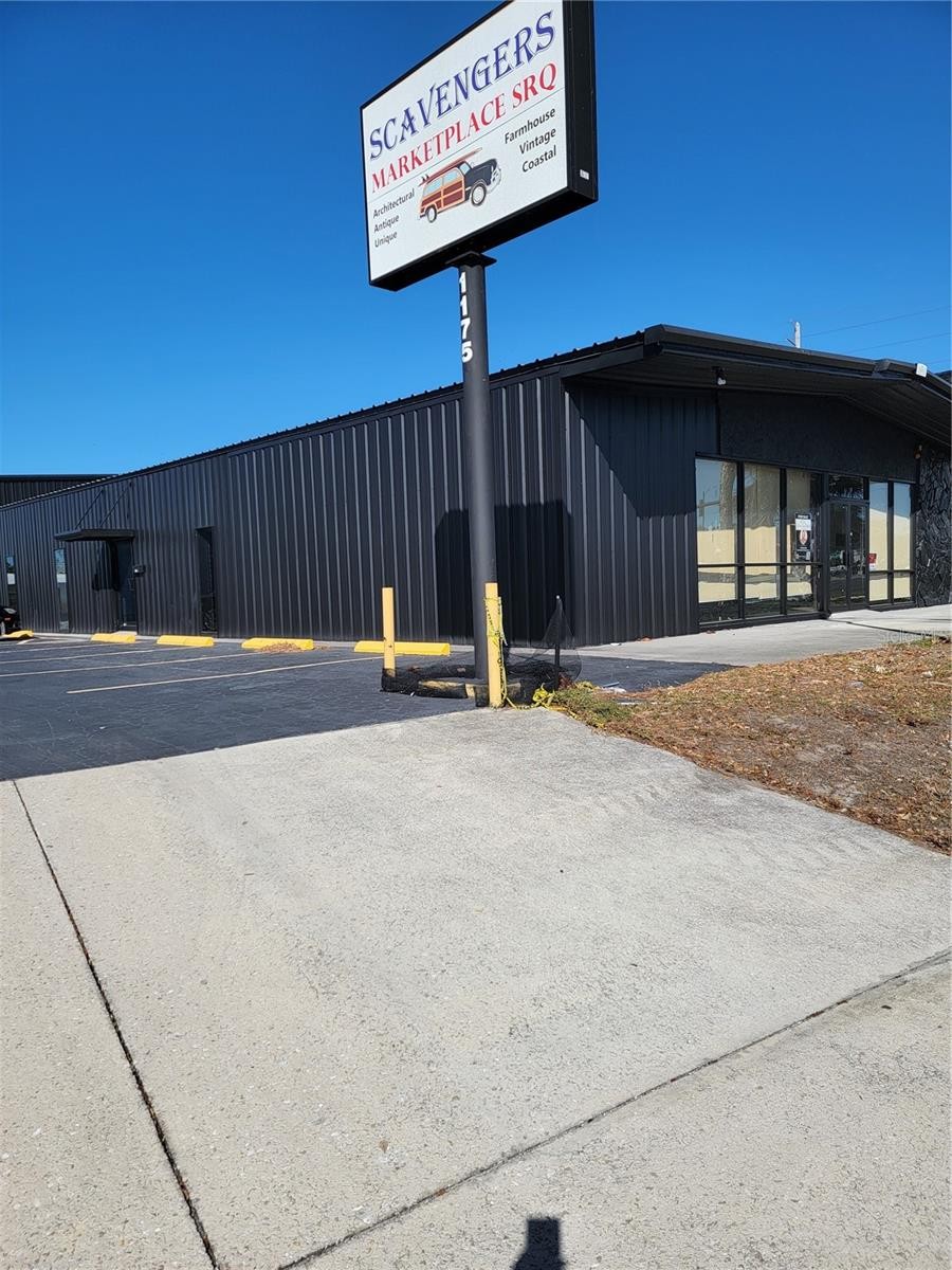 1175 N WASHINGTON BLVD