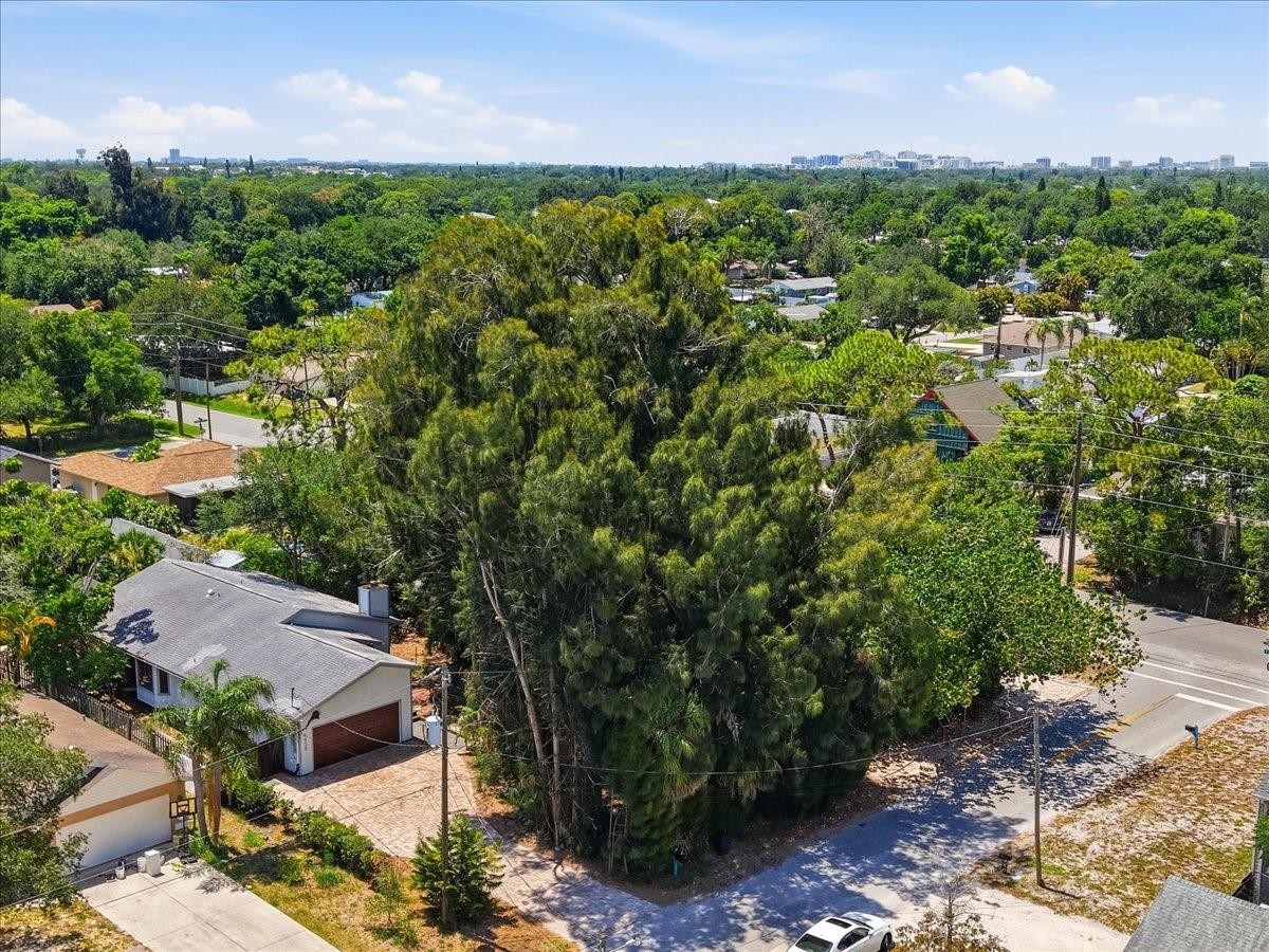 4408 GROVELAND AVE