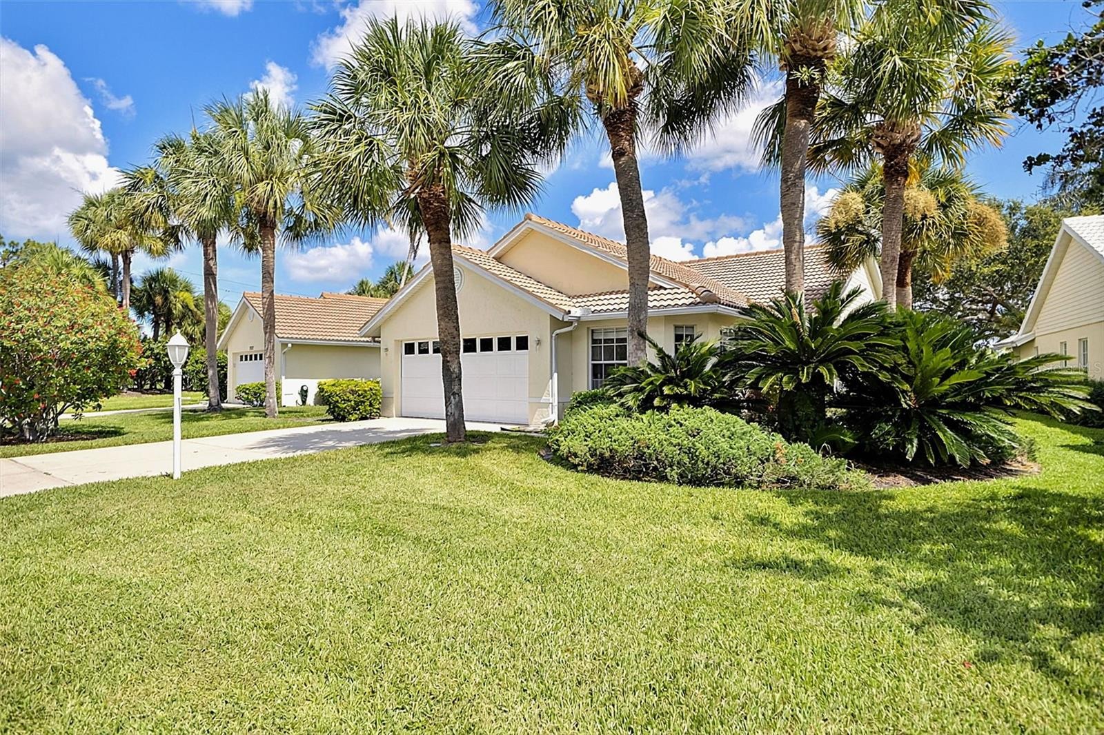 1803 ASHLEY DR