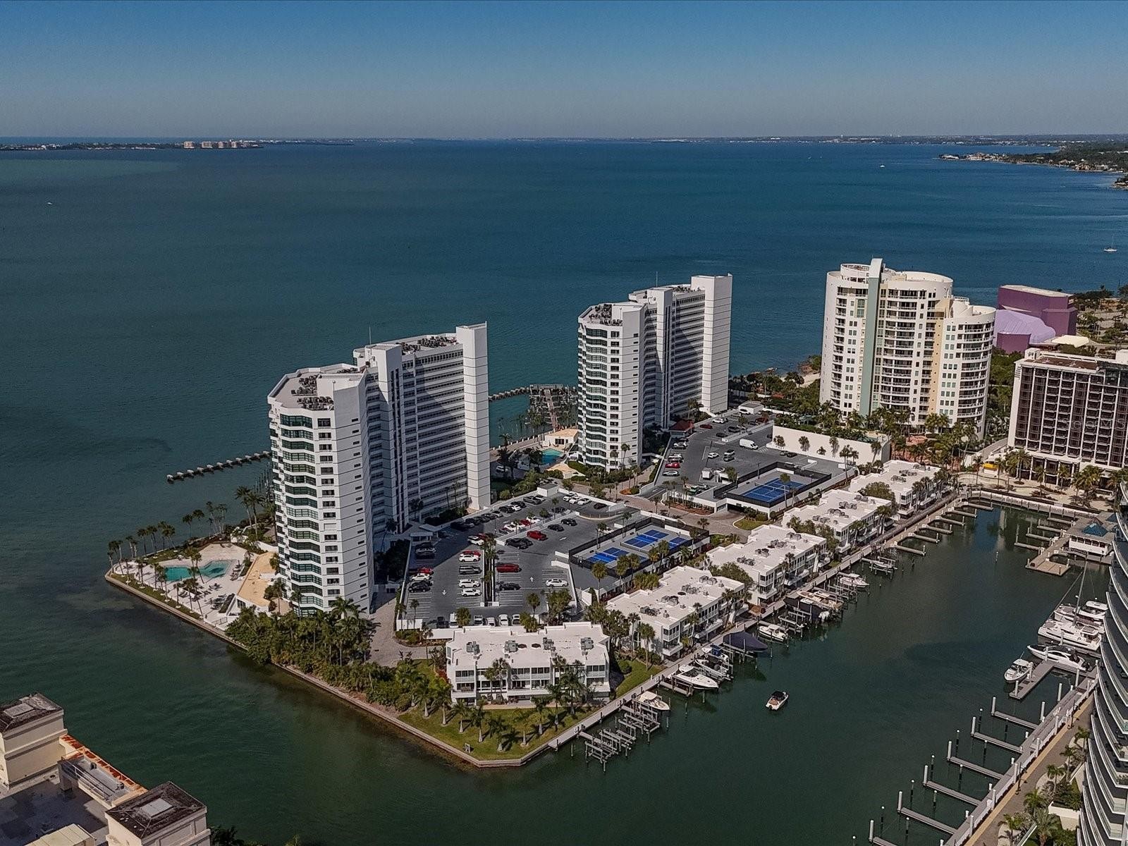 988 BLVD OF THE ARTS #414