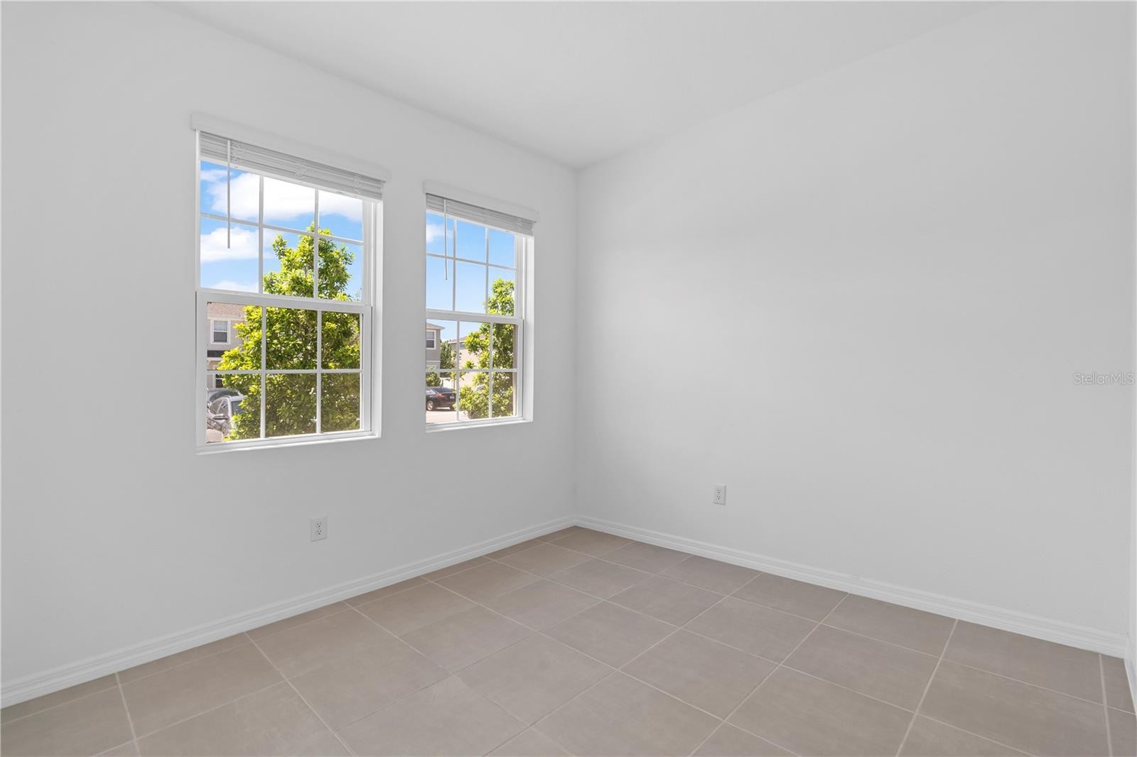 6256 FAIRMONT LN