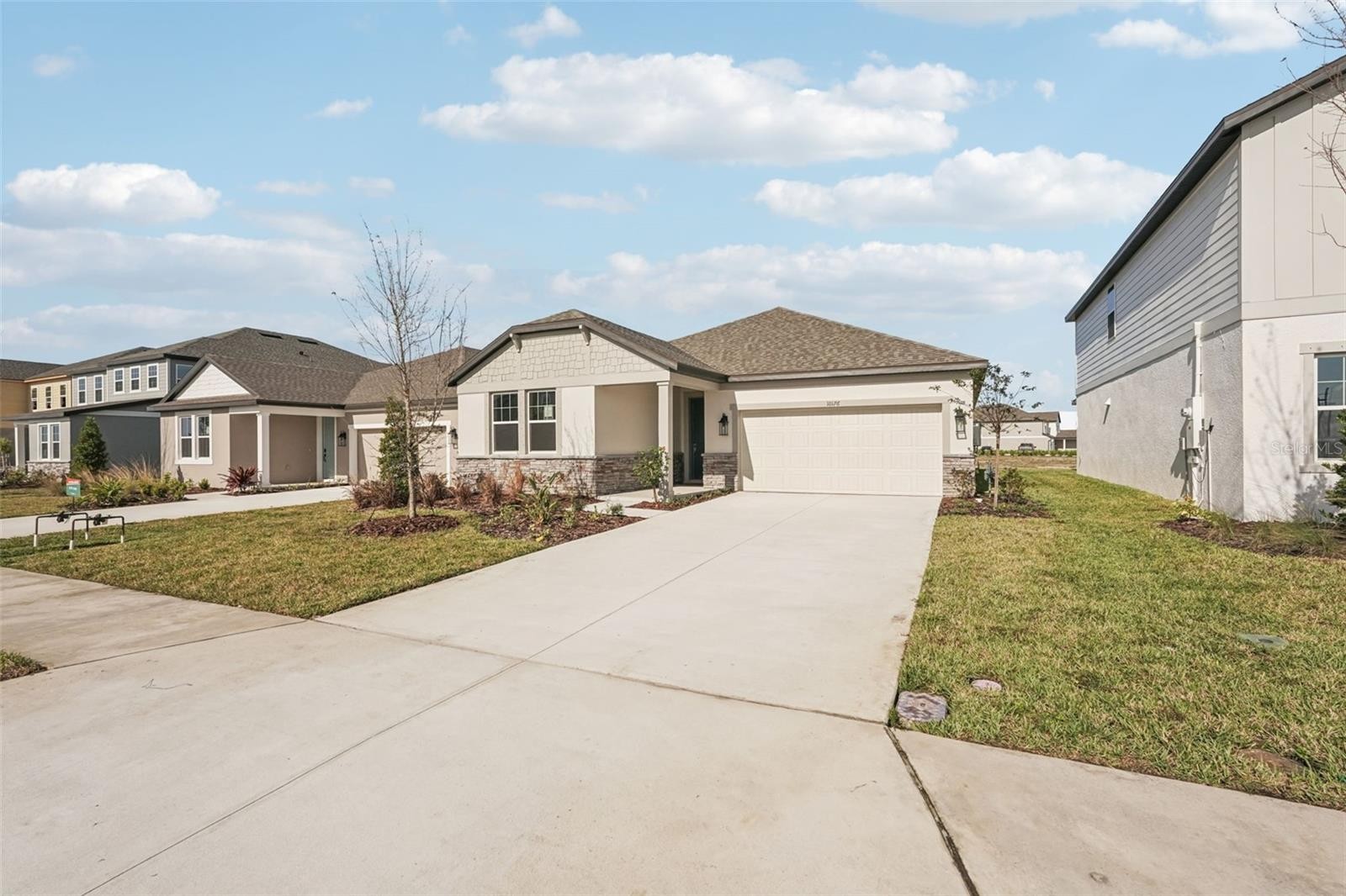 10172 HIDDEN HAMMOCK LOOP