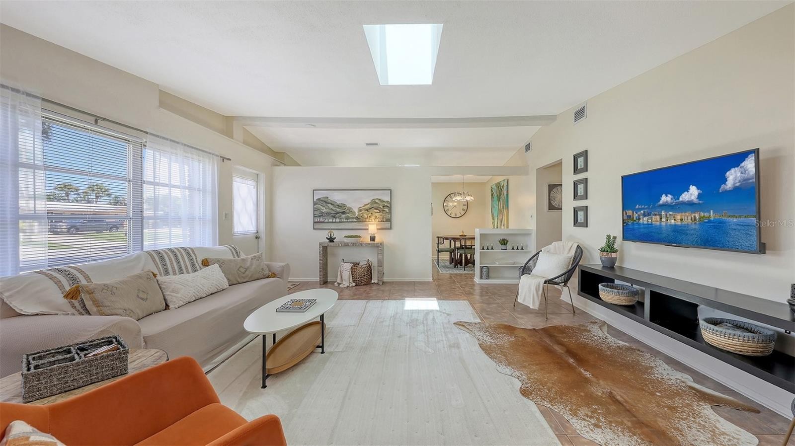 2551 WANETA DR
