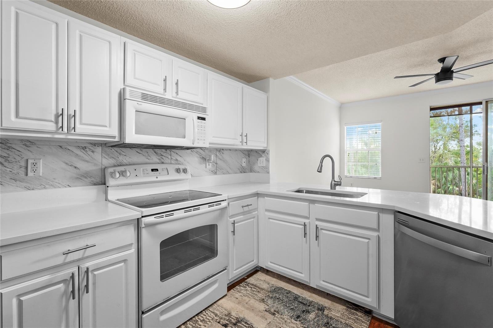 5600 BENTGRASS DR #8-107