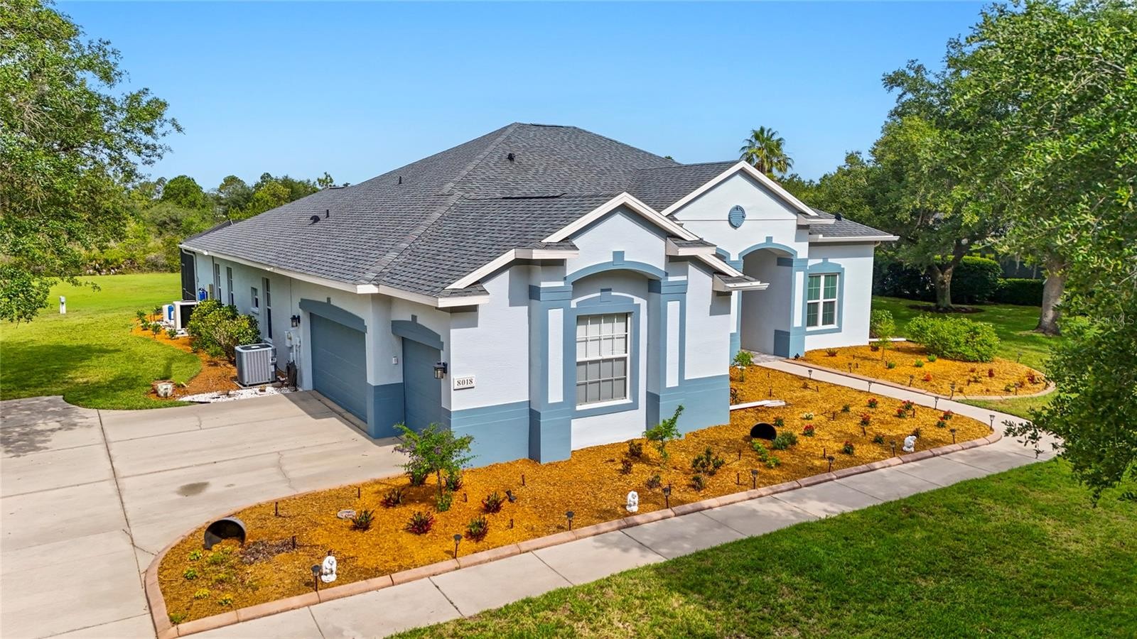 8018 SNOWY EGRET PL