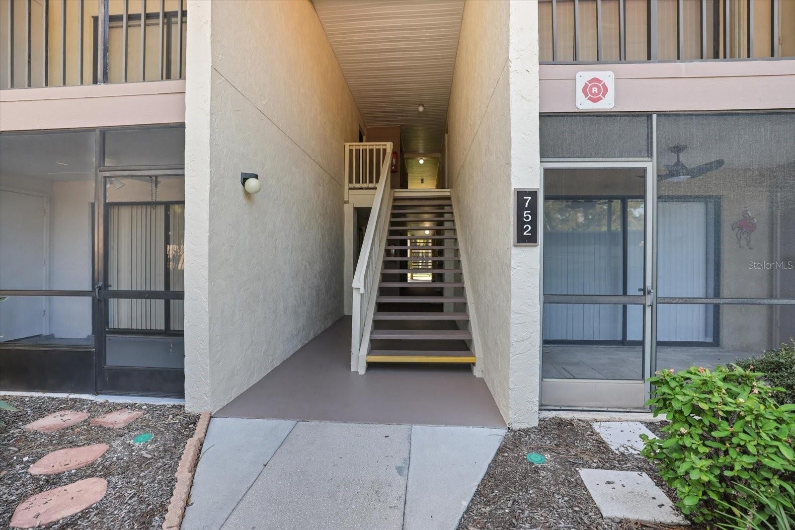 752 WHITE PINE TREE RD #102