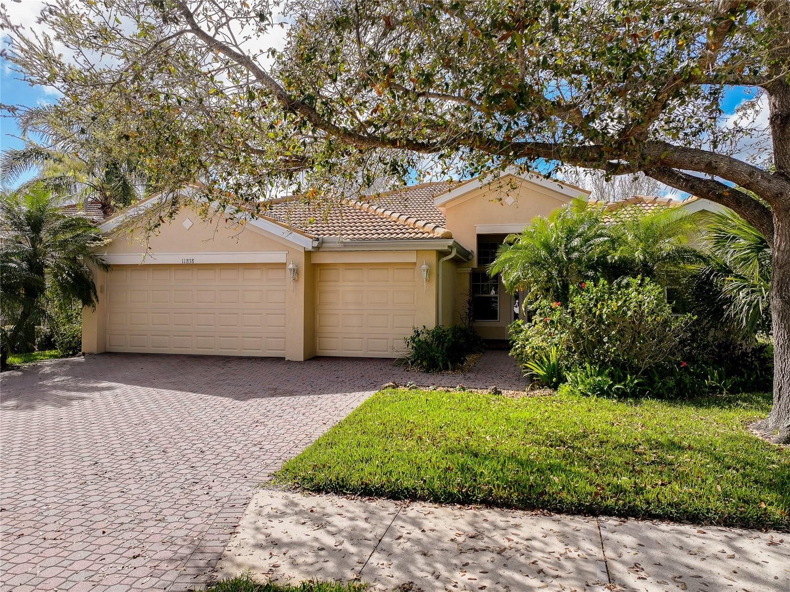 11838 GRANITE WOODS LOOP