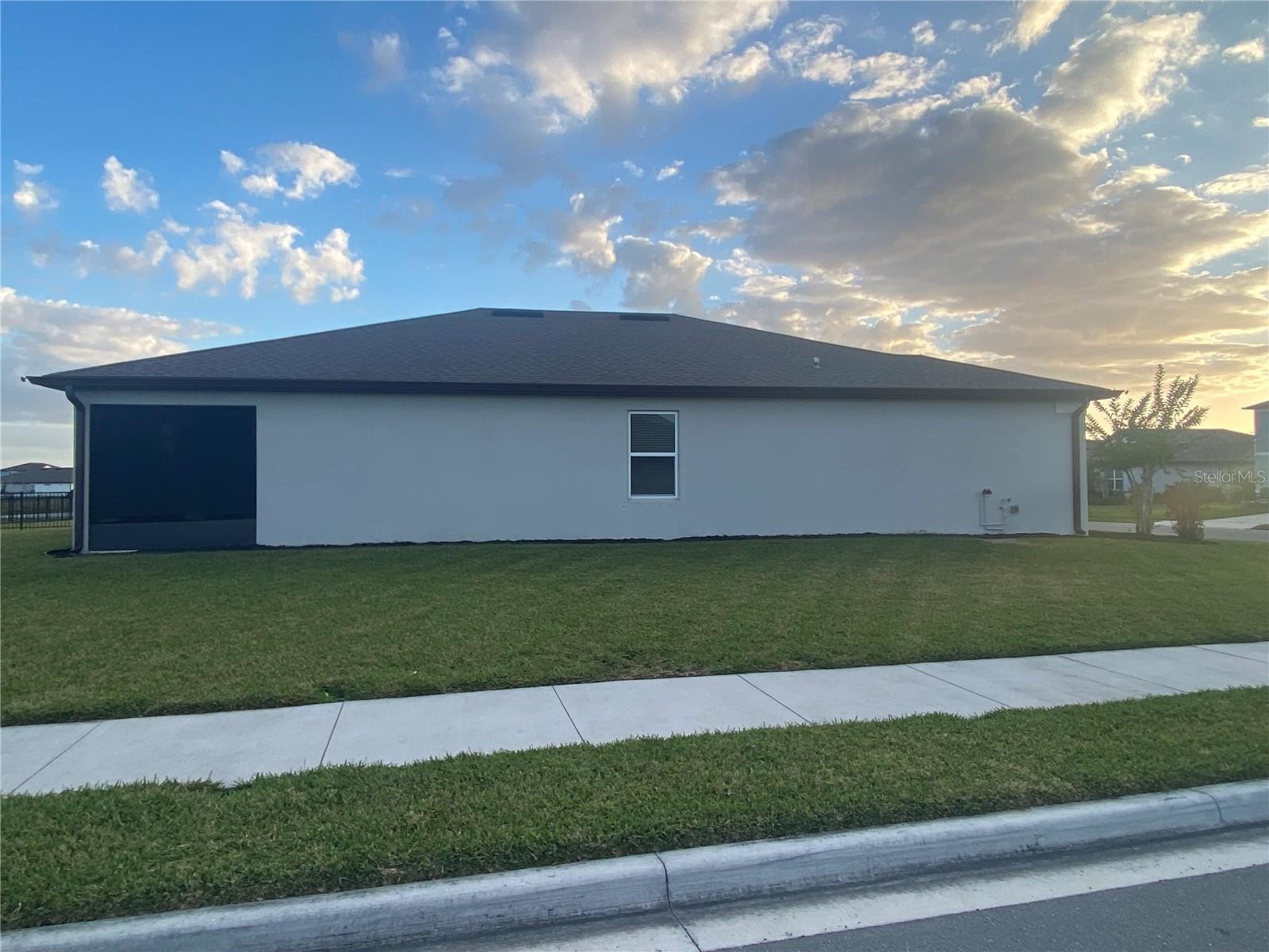 9328 ROYAL RIVER CIR