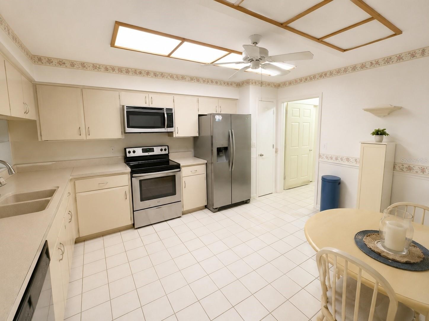 4068 WILSHIRE CIR E #145