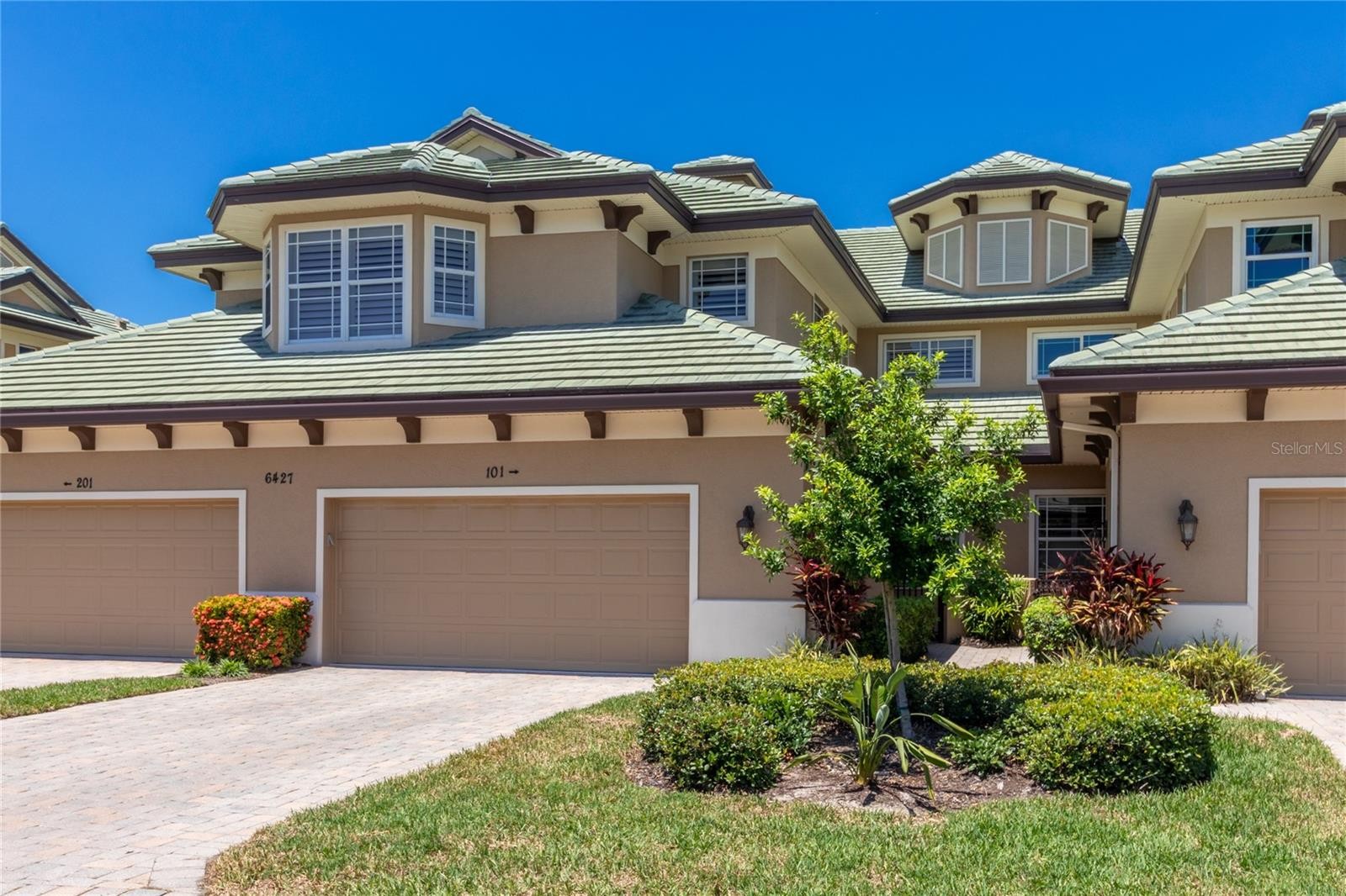 6427 MOORINGS POINT CIR #101