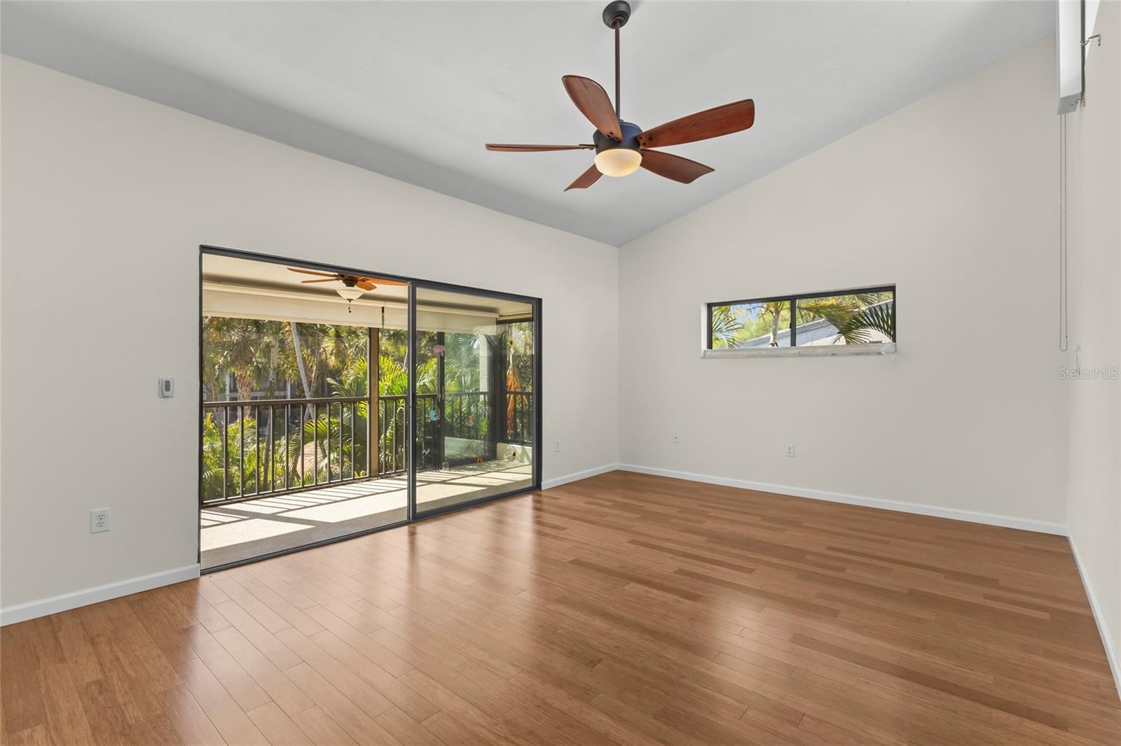 1512 PELICAN COVE RD #239