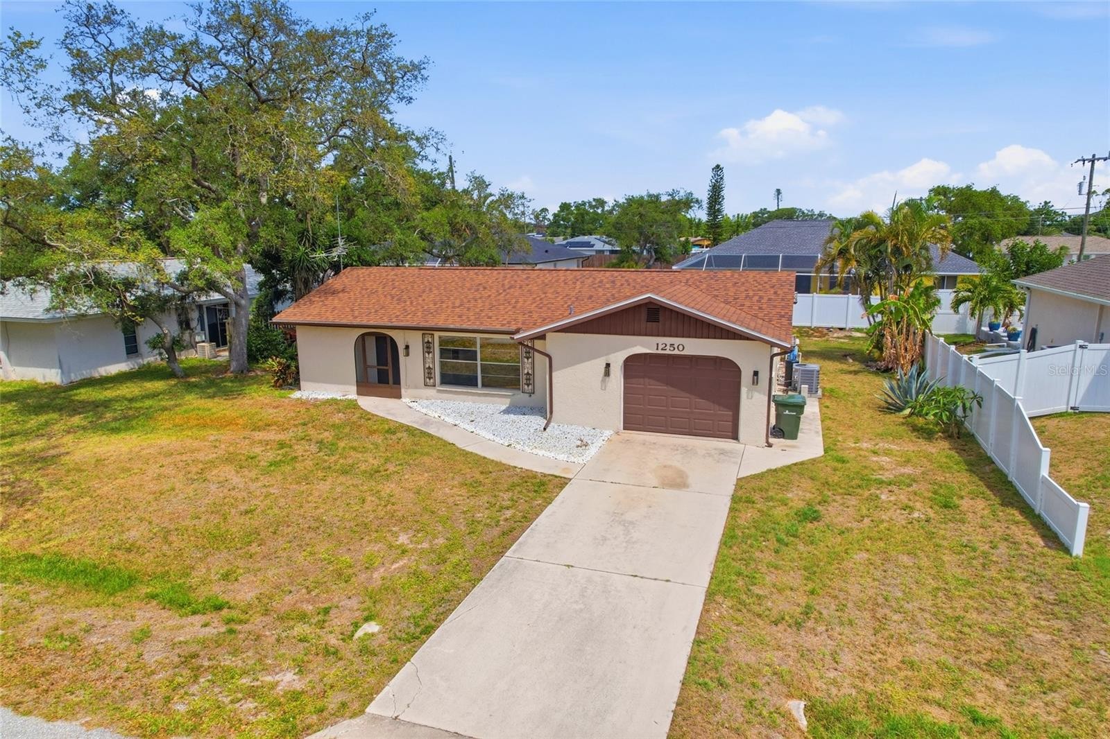 1250 HORIZON RD