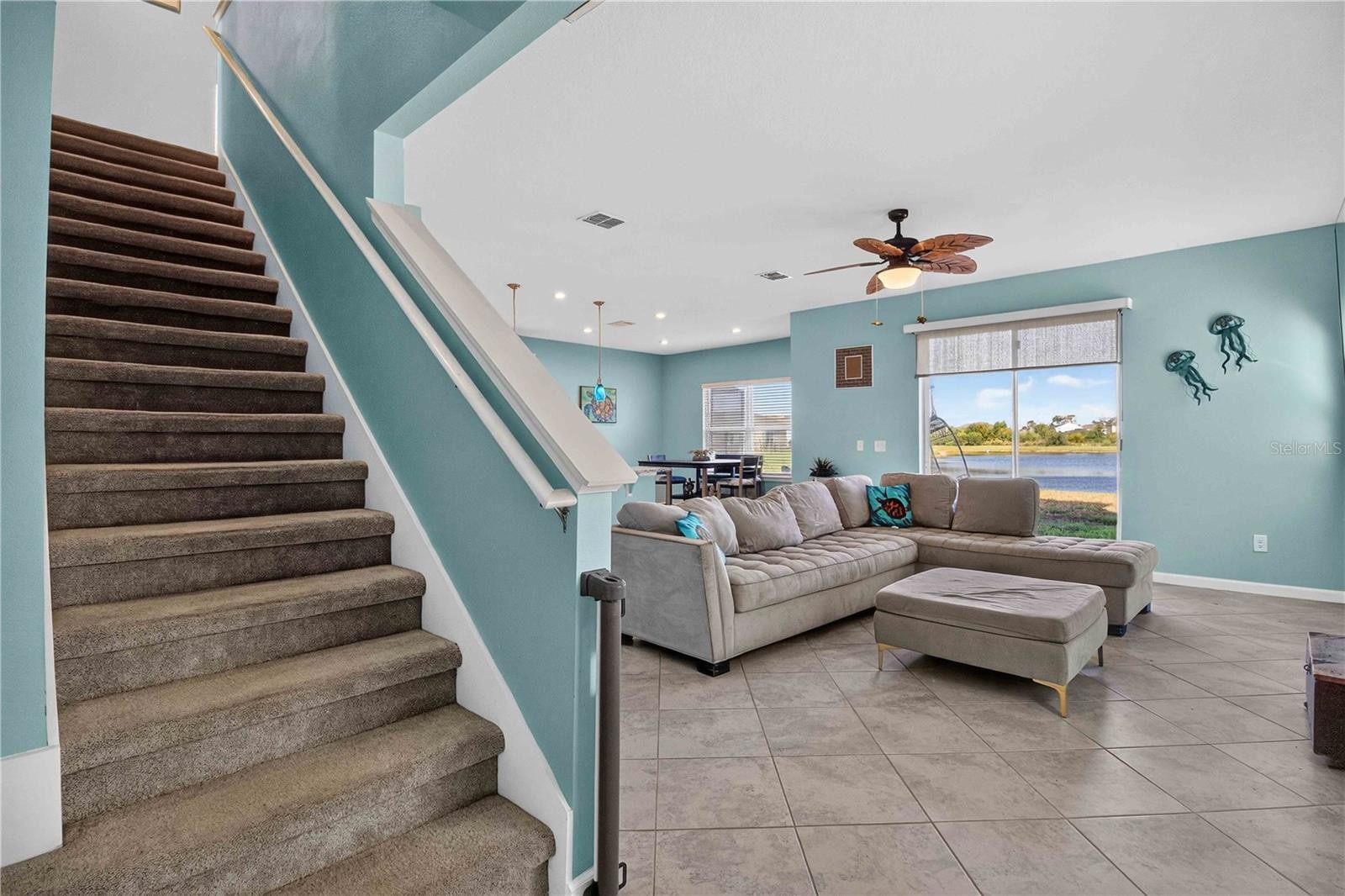 8715 SUNSHOWER PL
