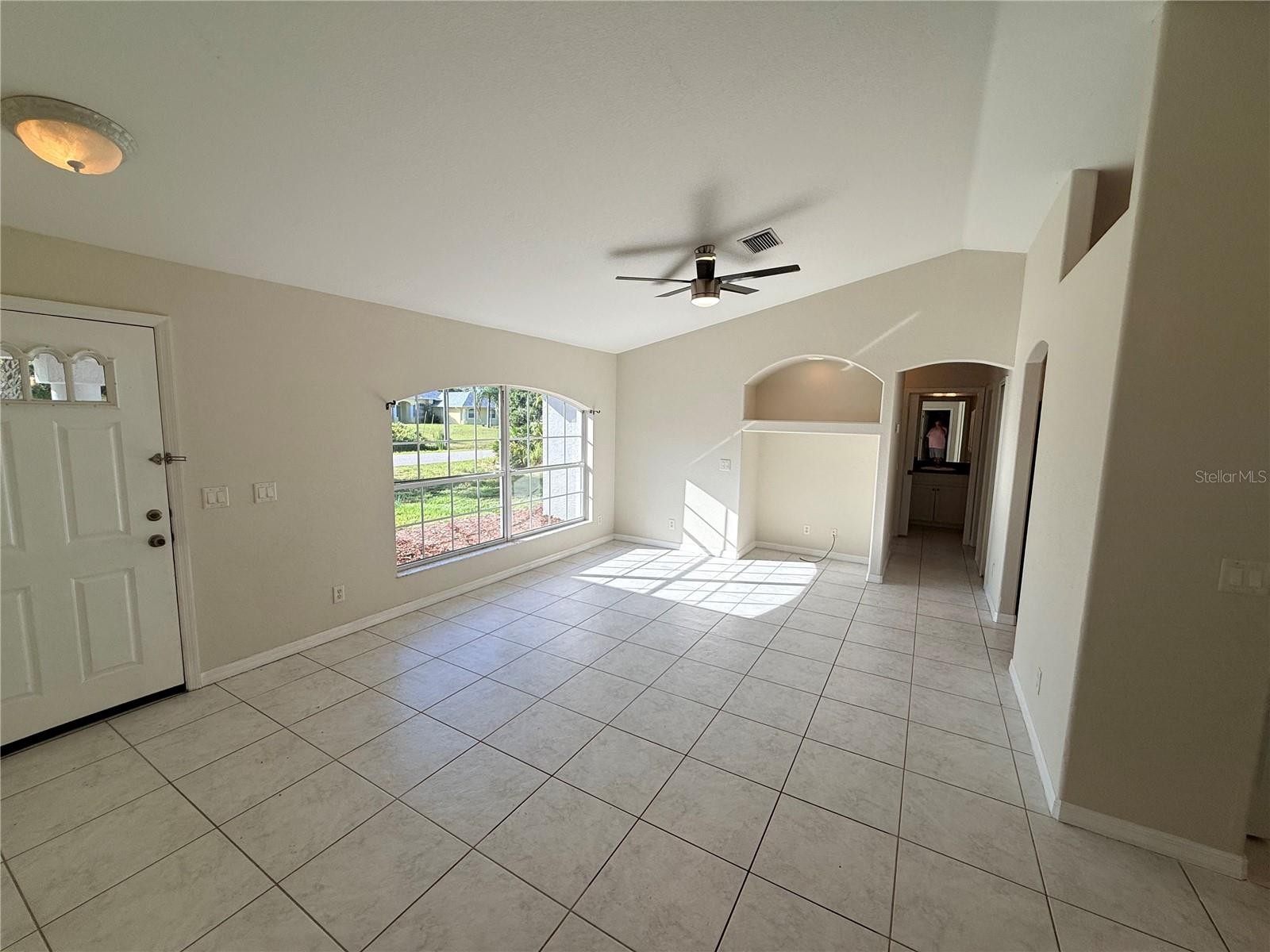 4185 AMARI RD