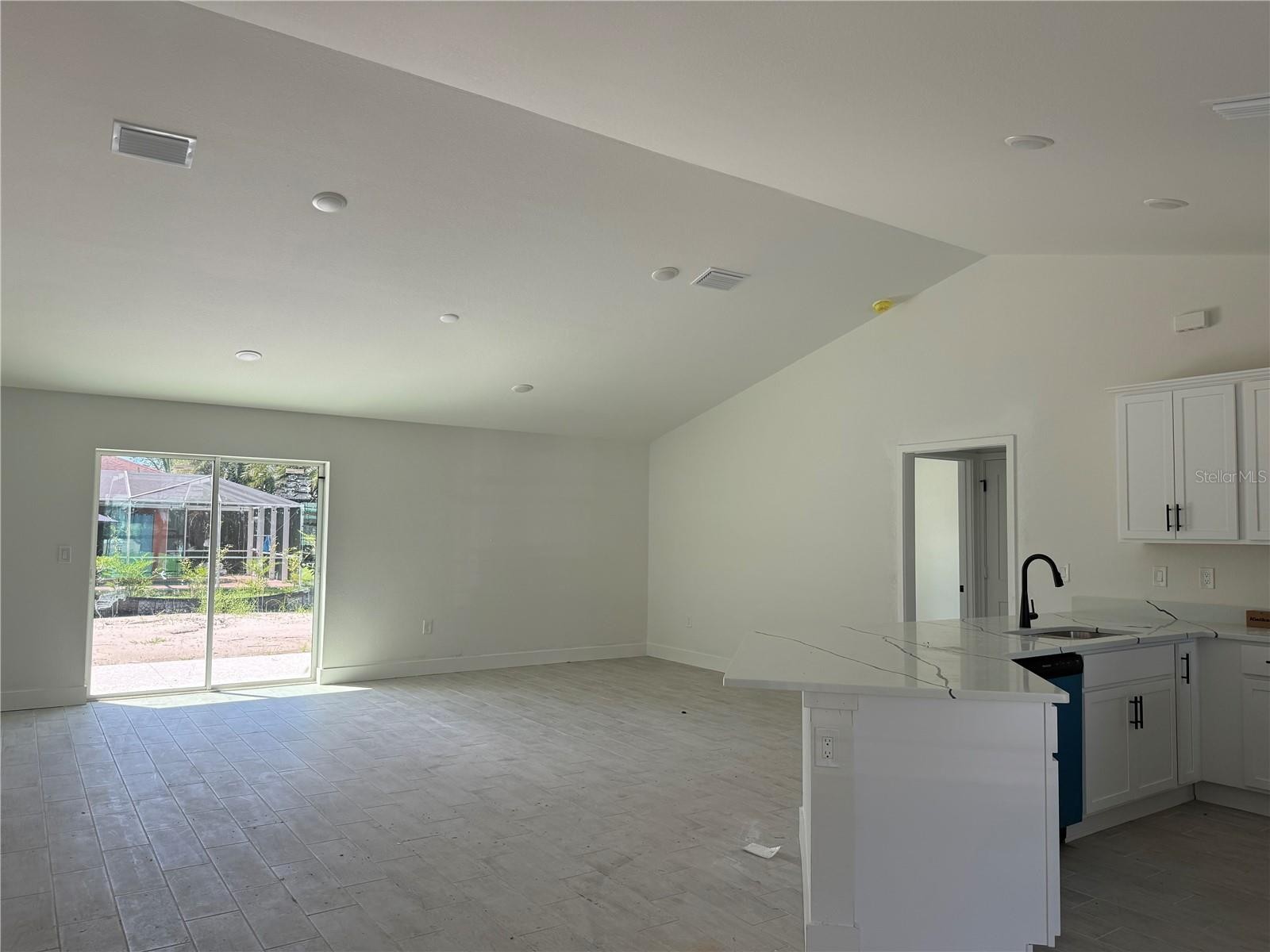 6979 GLACIER AVE