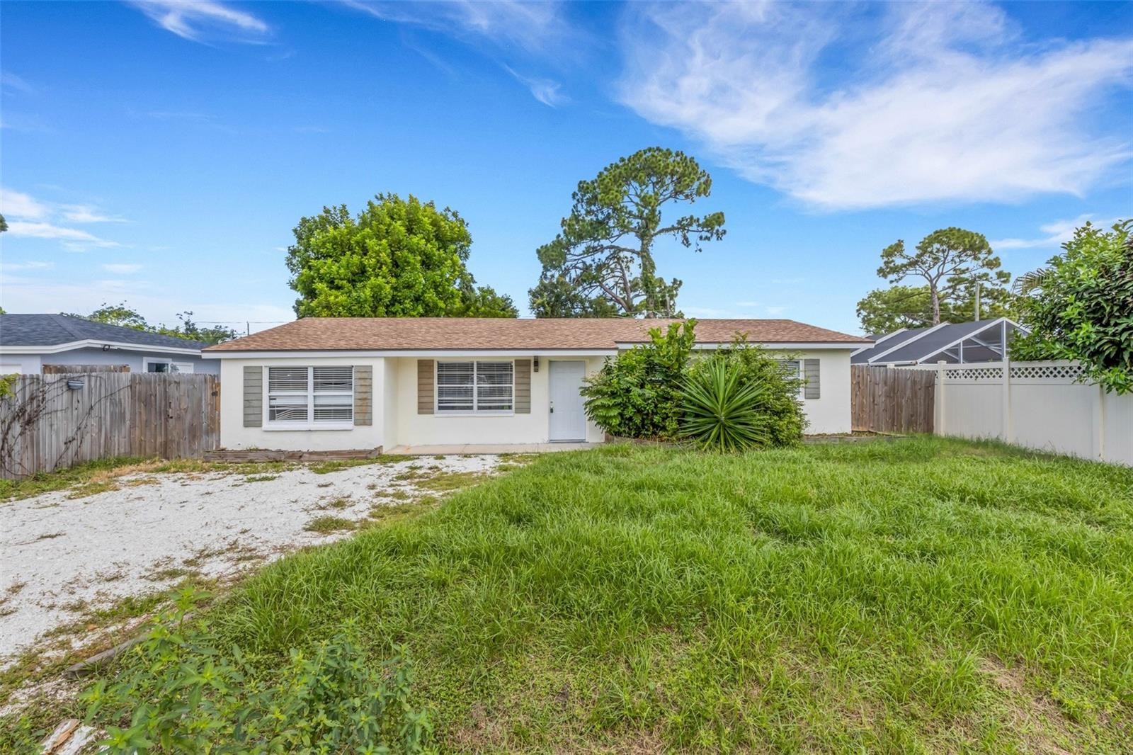 2522 STRATFORD DR