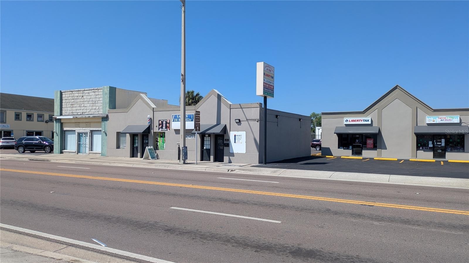 835 8TH AVE W