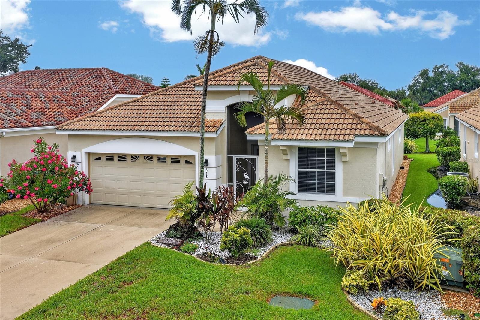 318 LANGHOLM DR