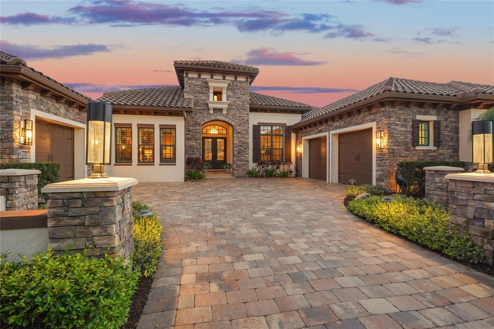 19438 BEACON PARK PL