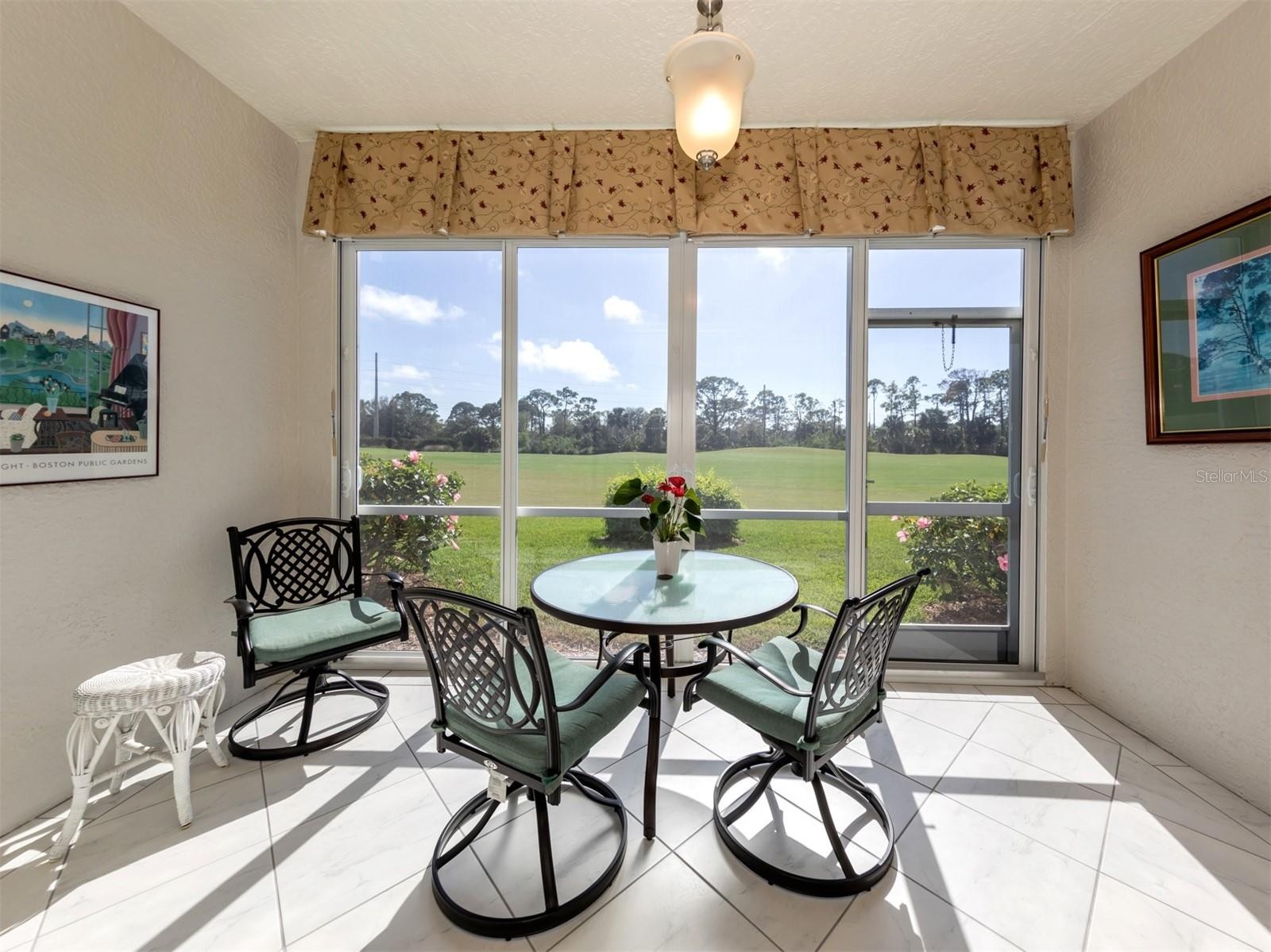 9621 CASTLE POINT DR #1015