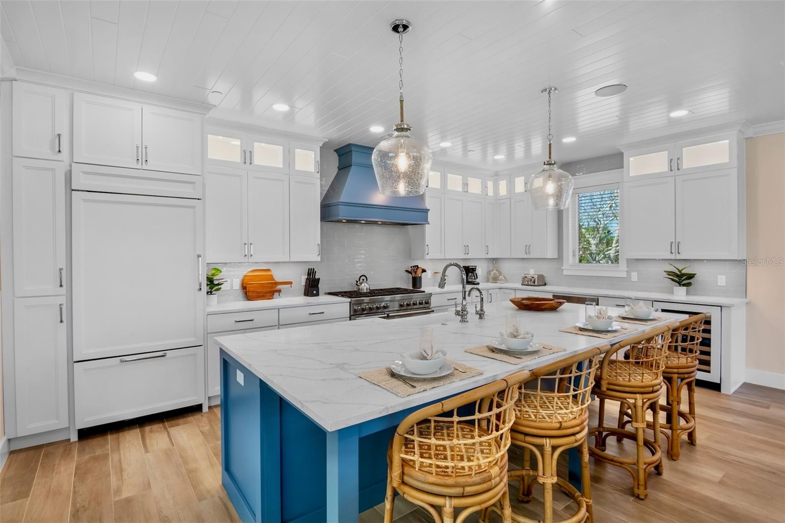 135 AVENIDA VENECCIA